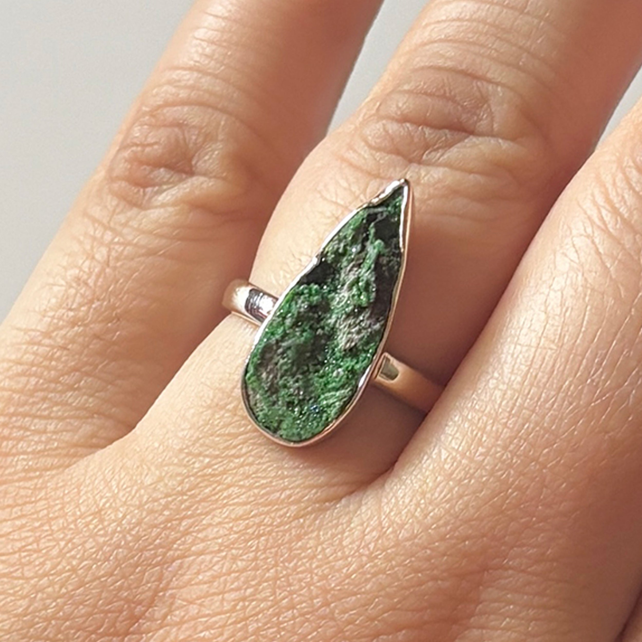 Uvarovite Ring-(UVR-2-37)