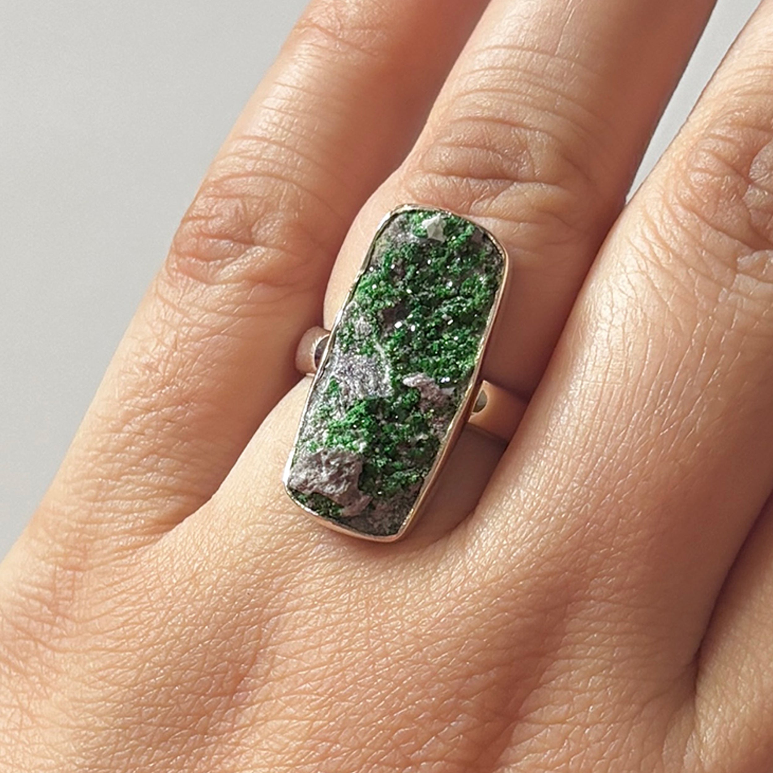 Uvarovite Ring-(UVR-2-45)