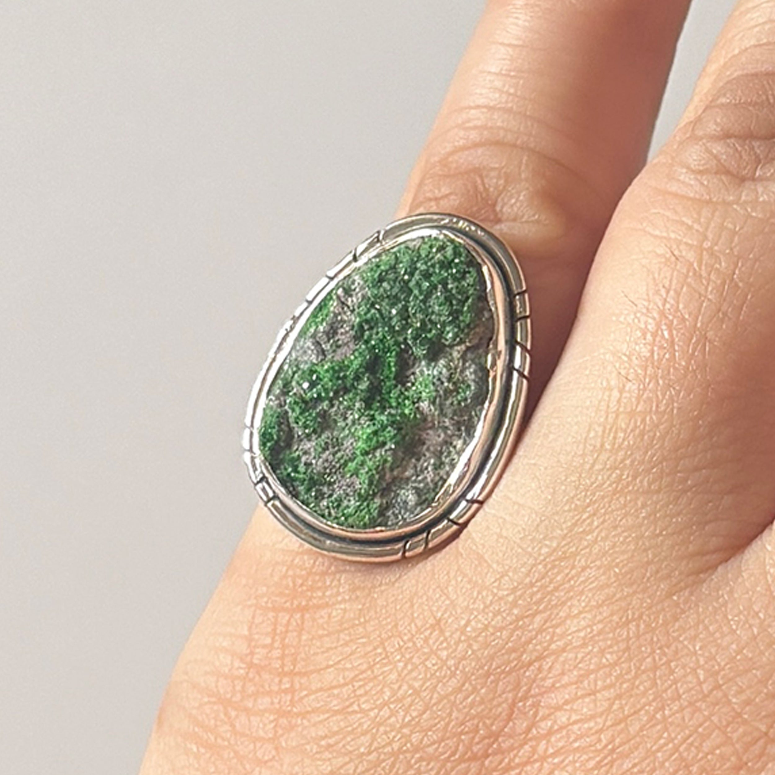 Uvarovite Ring-(UVR-2-46)