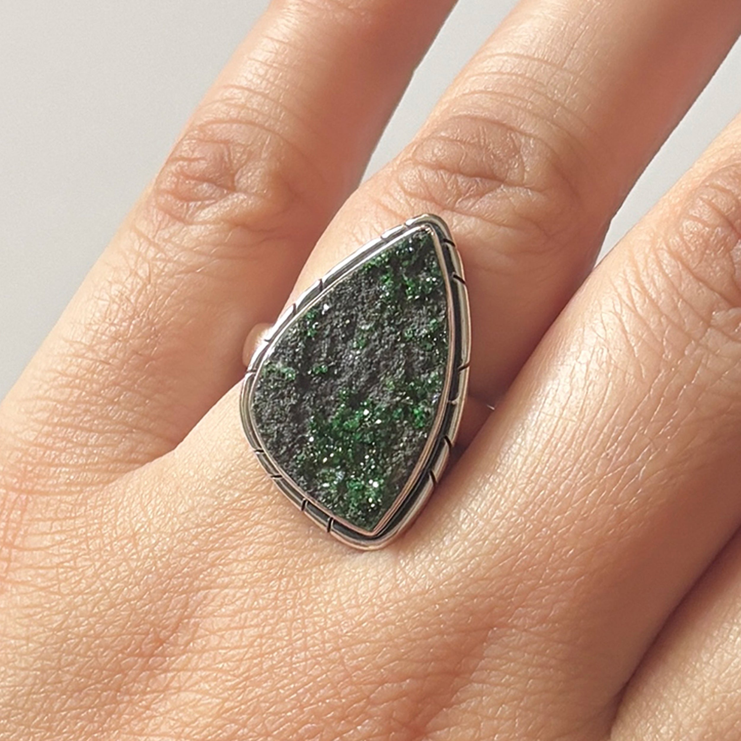 Uvarovite Ring-(UVR-2-48)