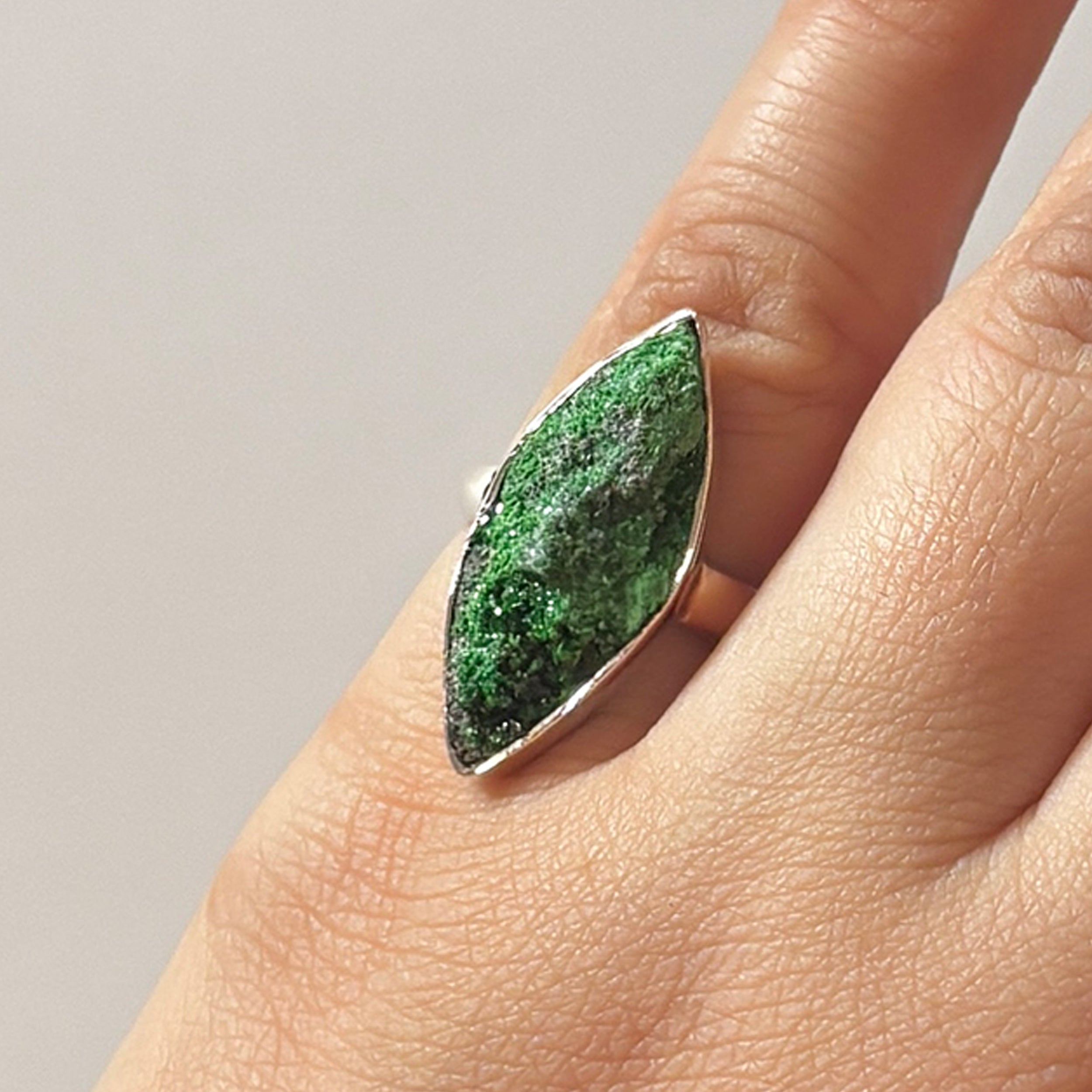 Uvarovite Ring-(UVR-2-50)