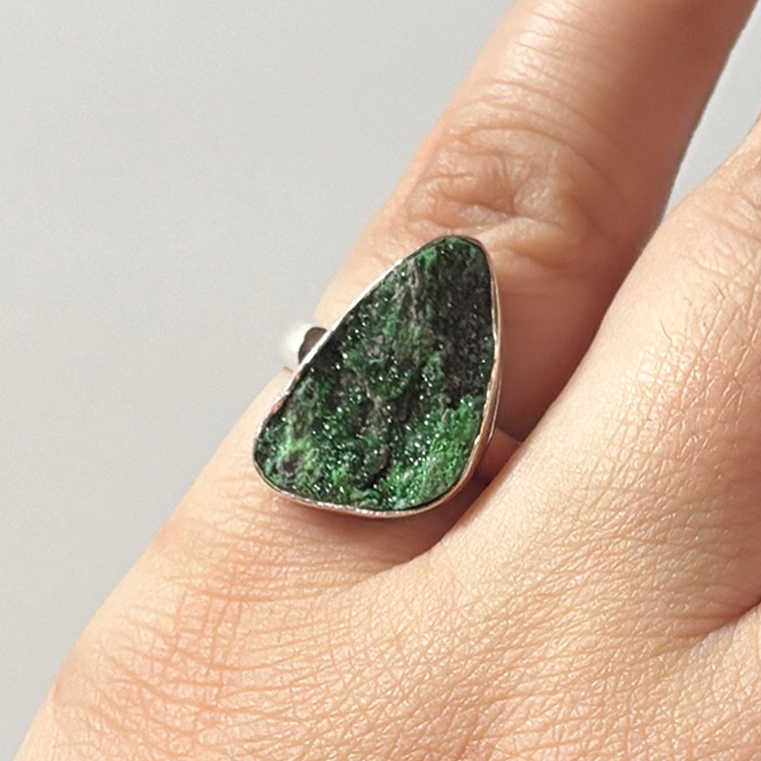 Uvarovite Ring-(UVR-2-65)