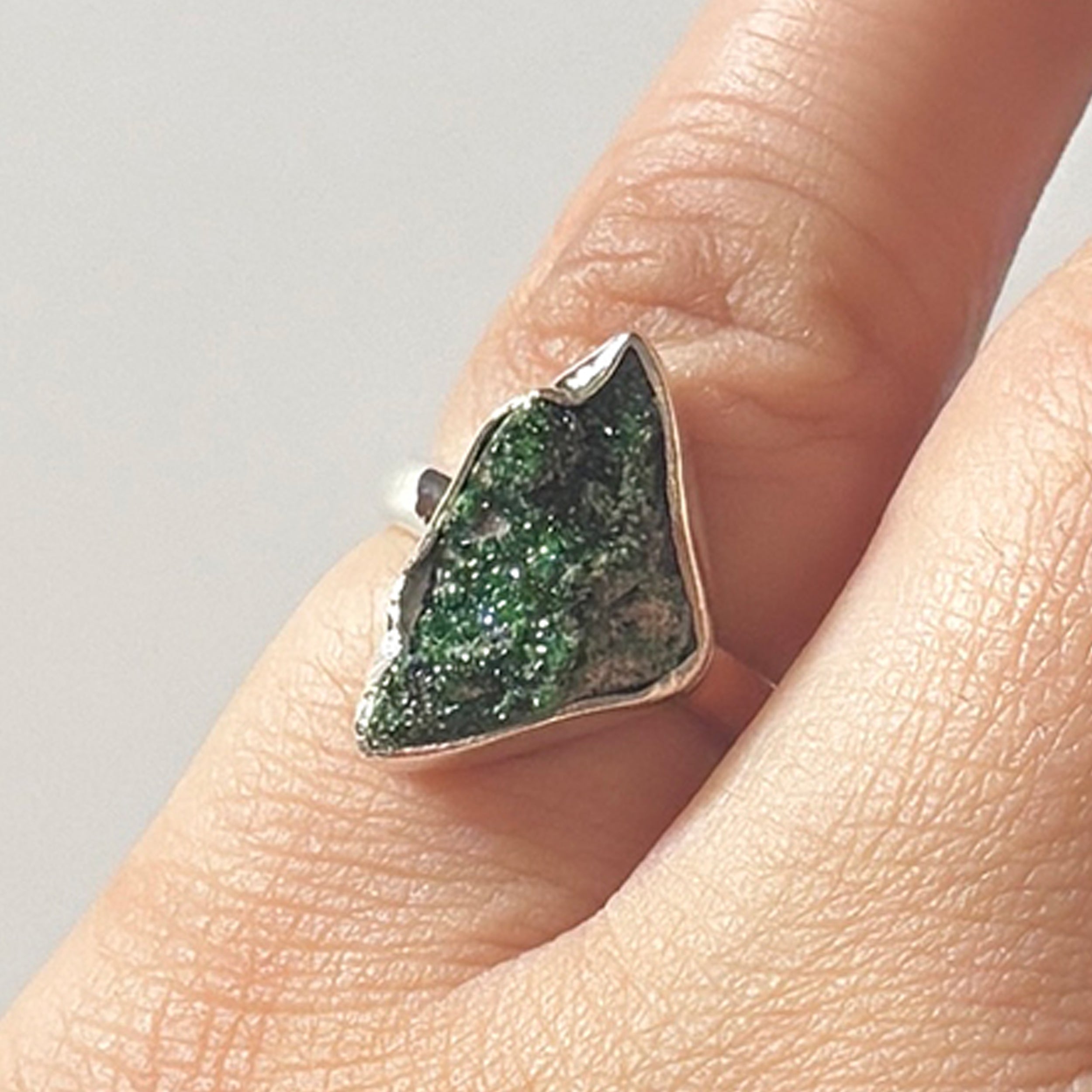 Uvarovite Ring-(UVR-2-70)