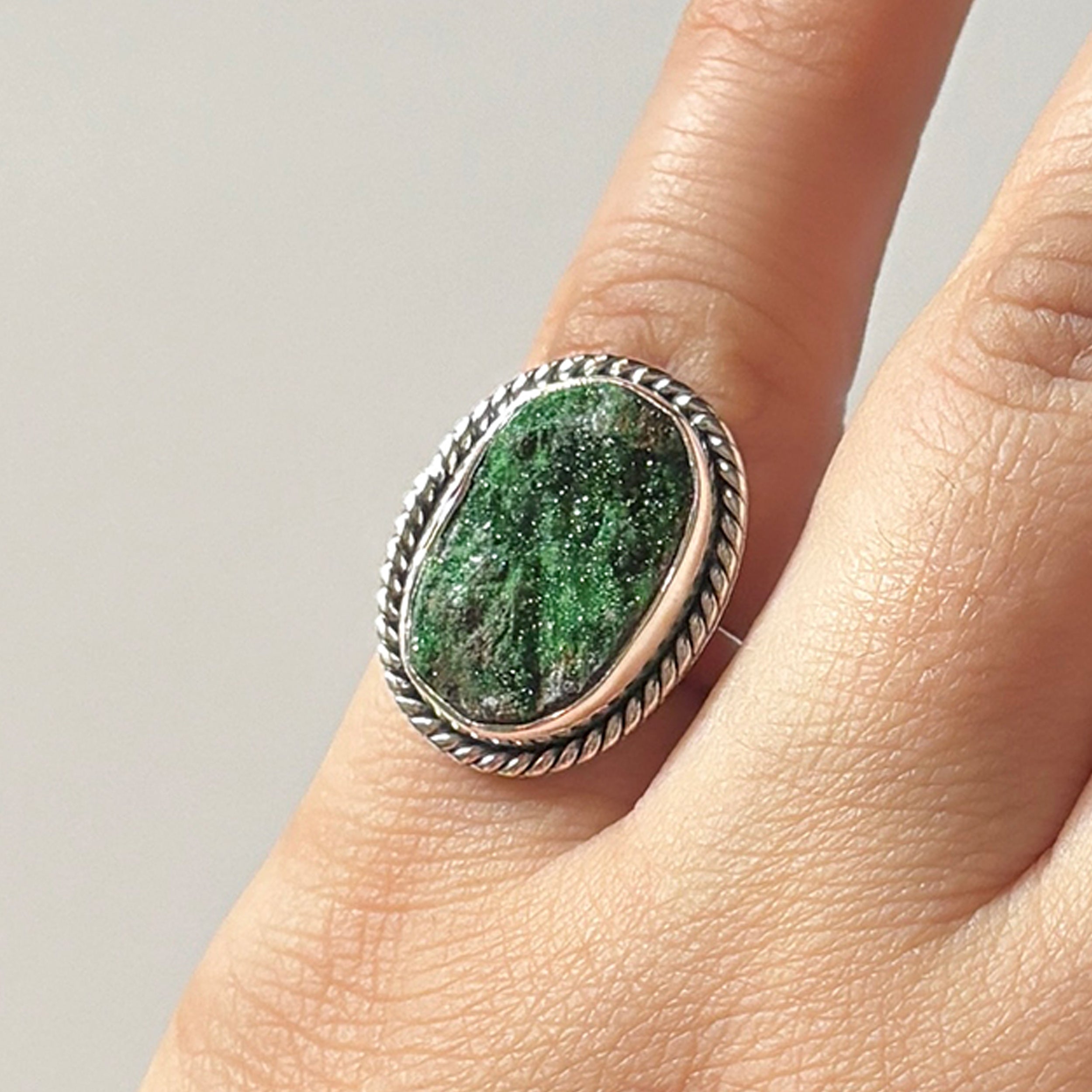 Uvarovite Ring-(UVR-2-74)