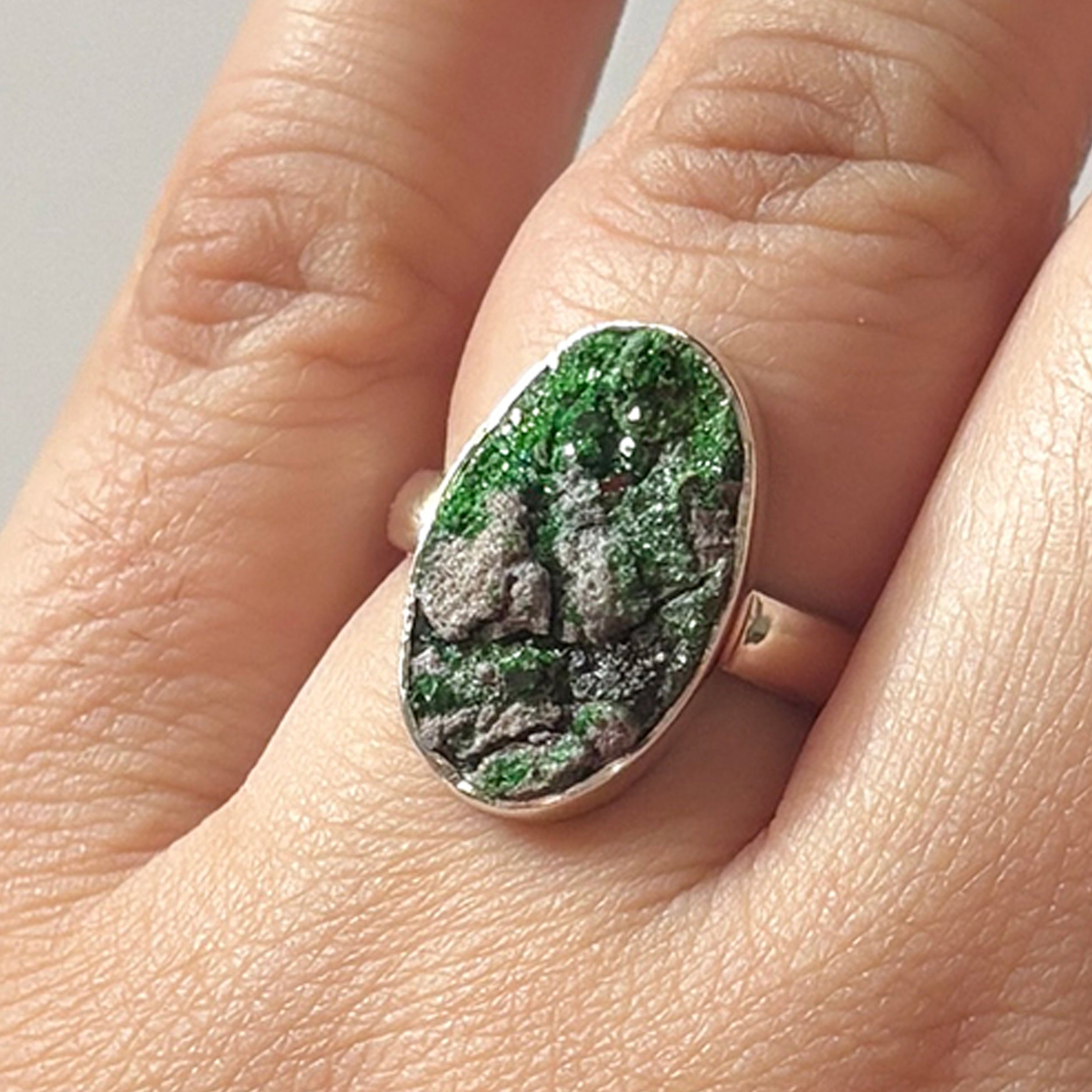 Uvarovite Ring-(UVR-2-76)