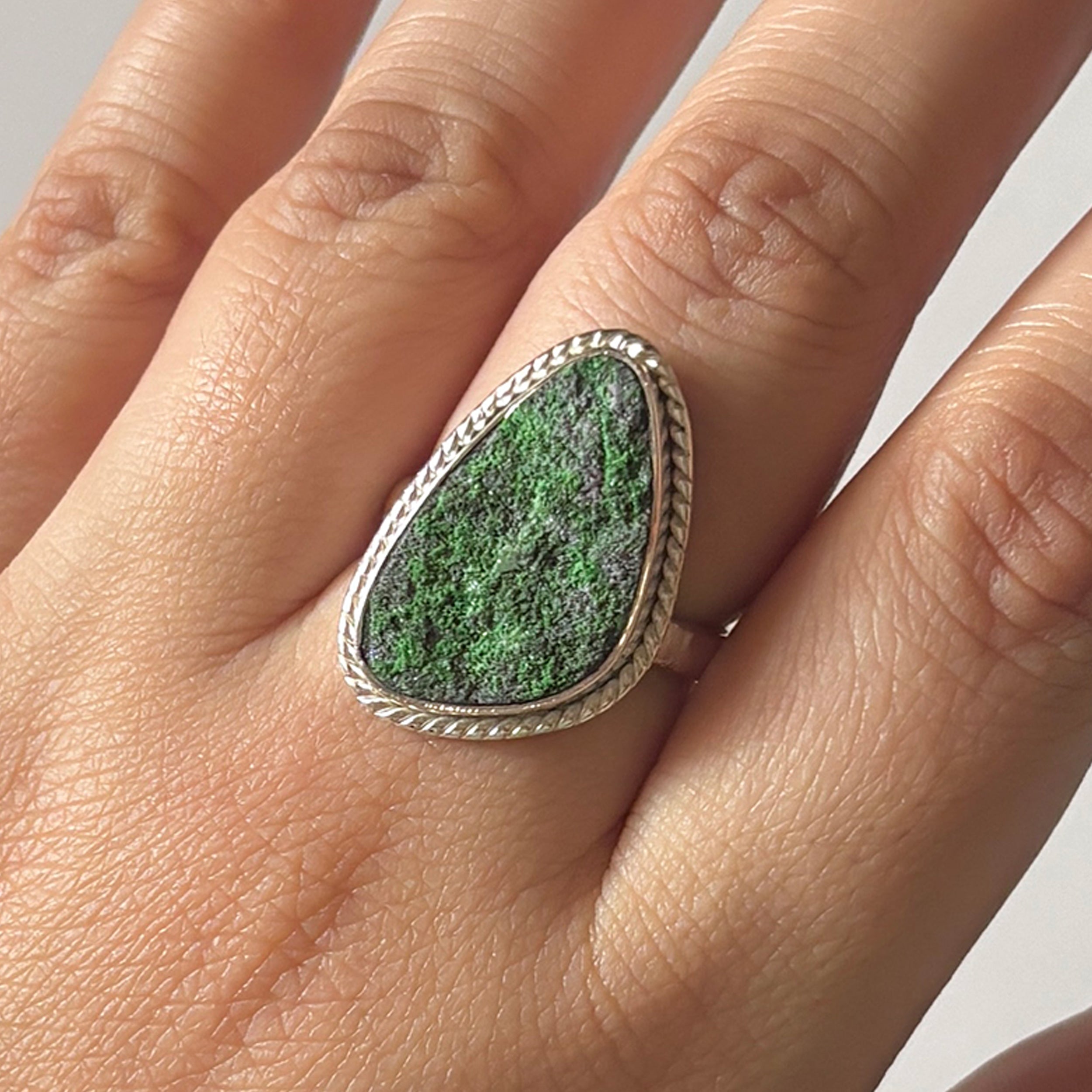 Uvarovite Ring-(UVR-2-8)