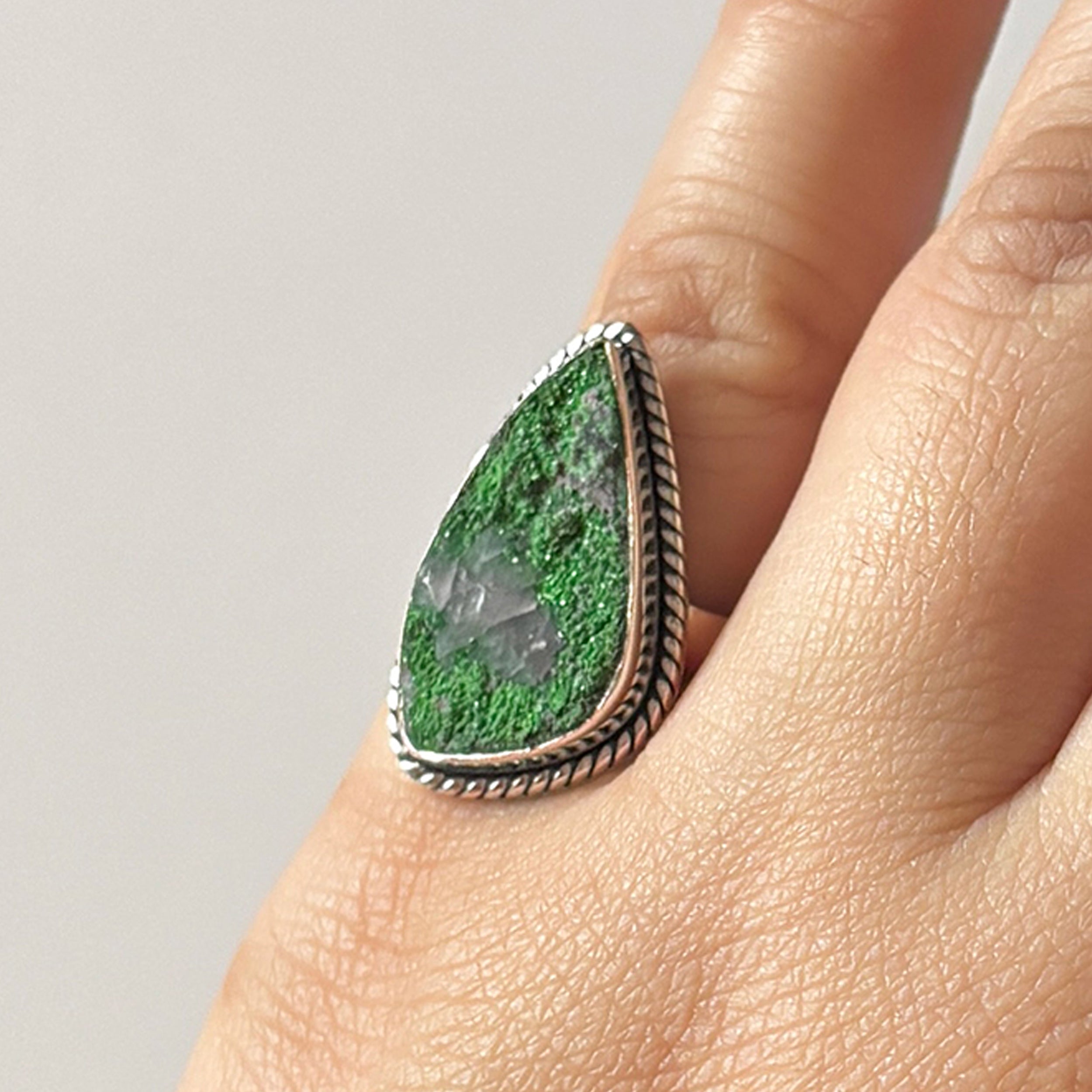 Uvarovite Ring-(UVR-2-84)