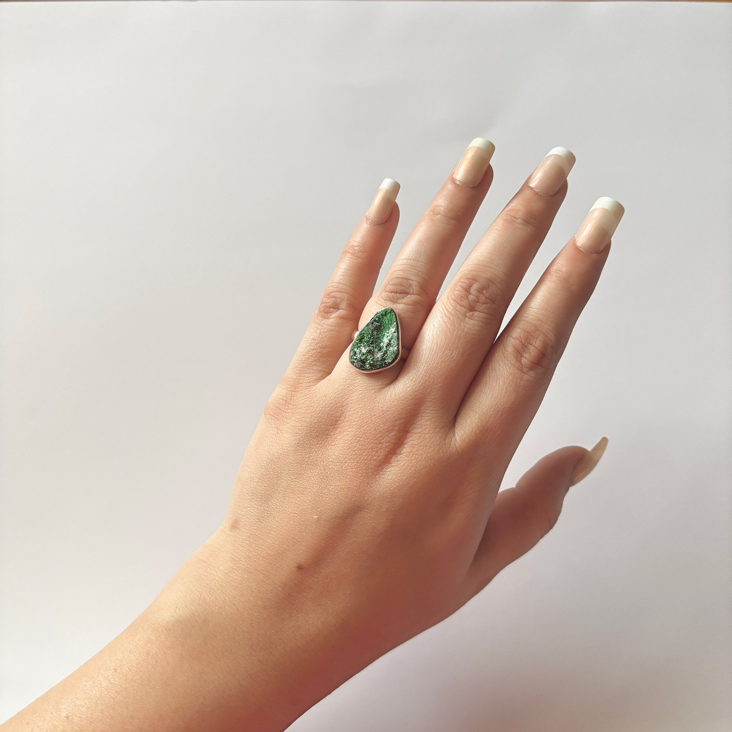Uvarovite Ring-(UVR-2-89)
