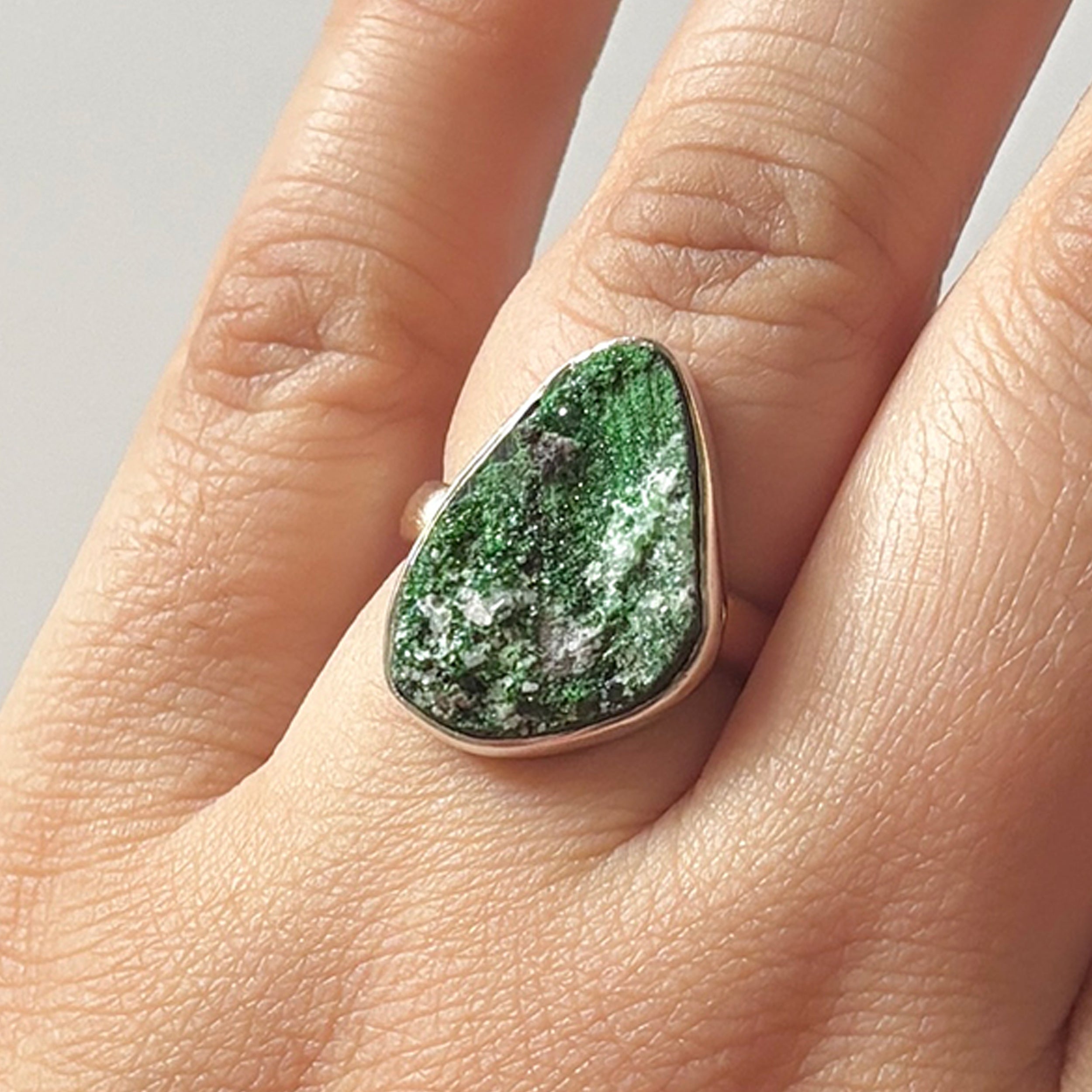 Uvarovite Ring-(UVR-2-89)