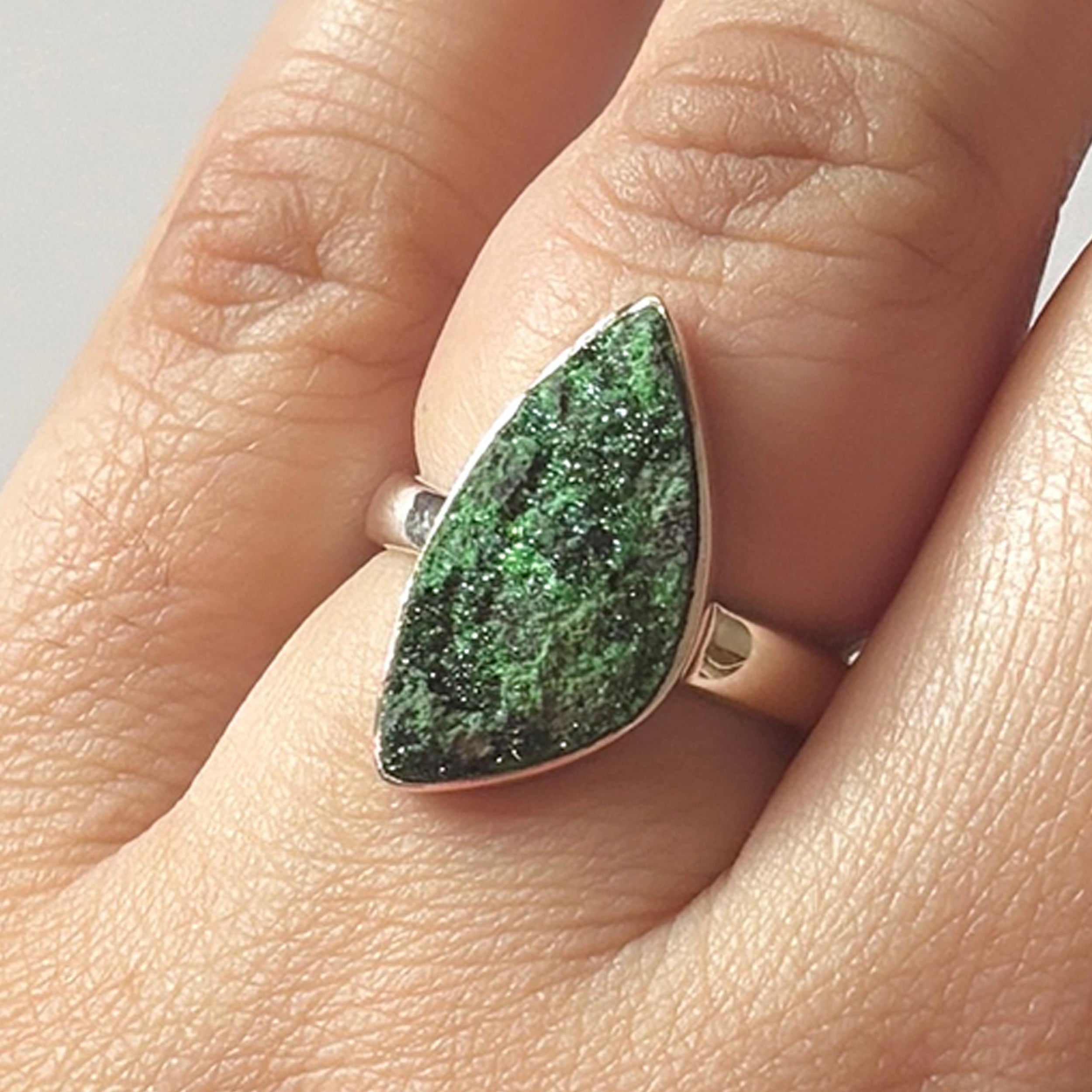 Uvarovite Ring-(UVR-2-95)