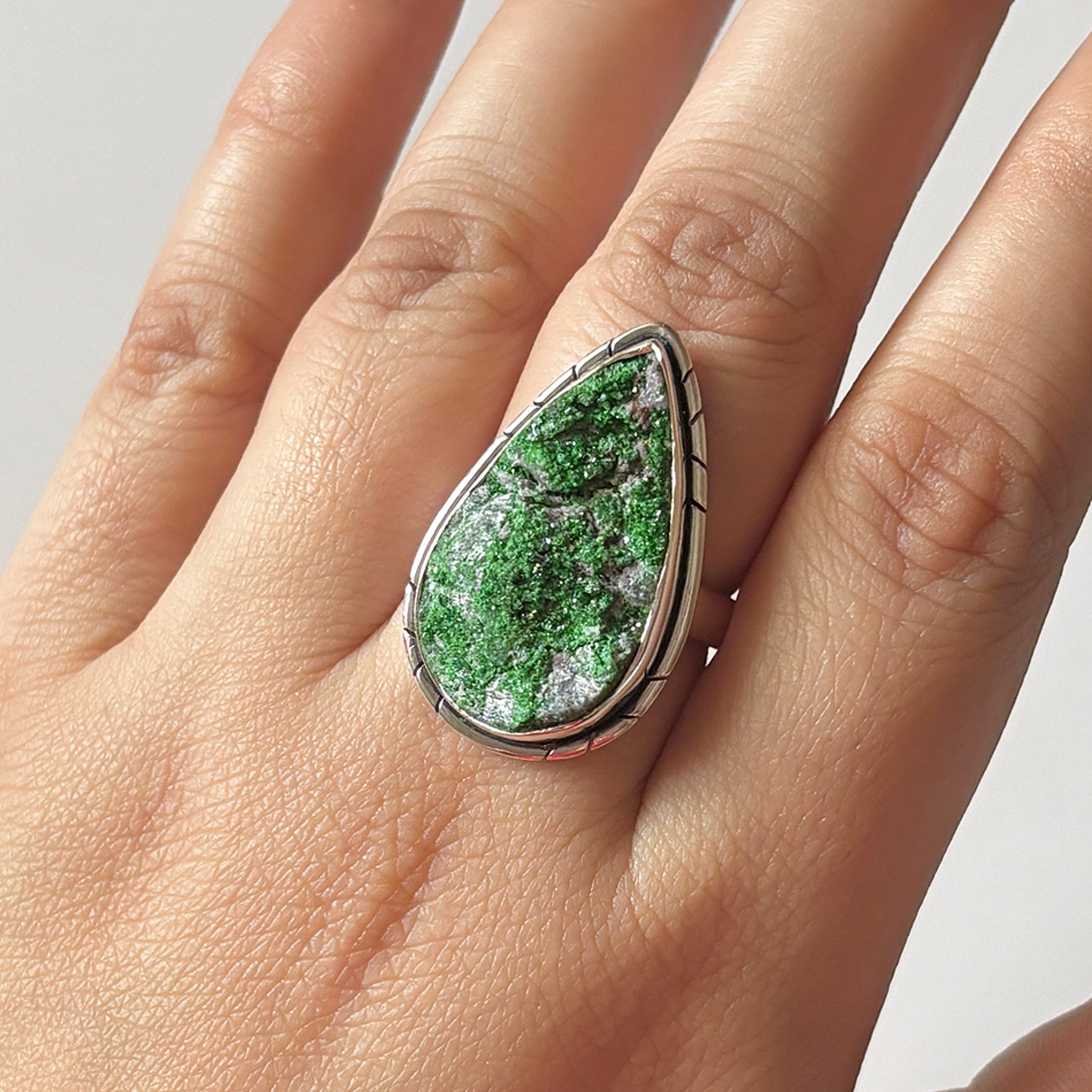 Uvarovite Ring-(UVR-2-99)