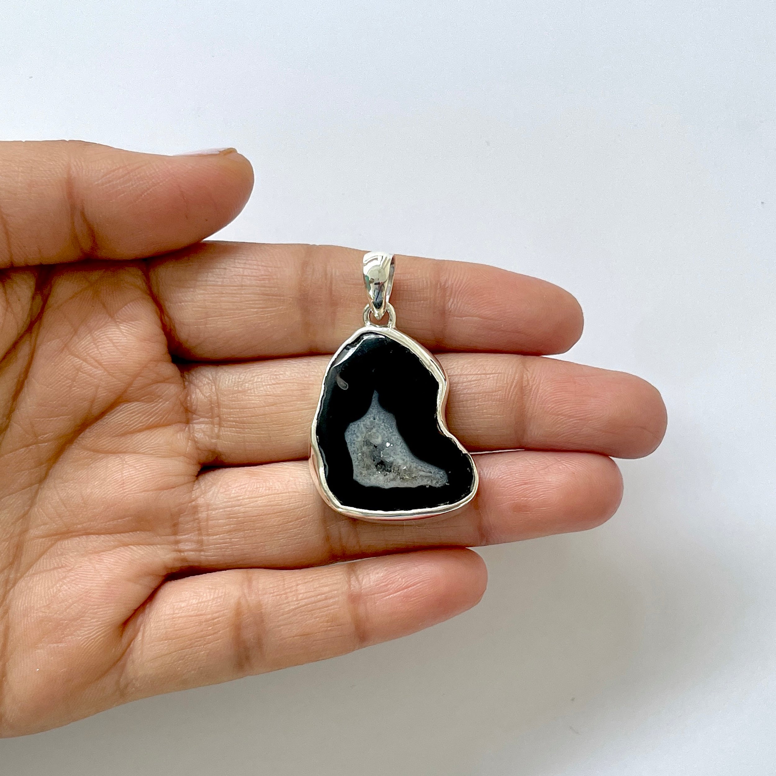 Agate Black Pendant-(ABL-1-10)