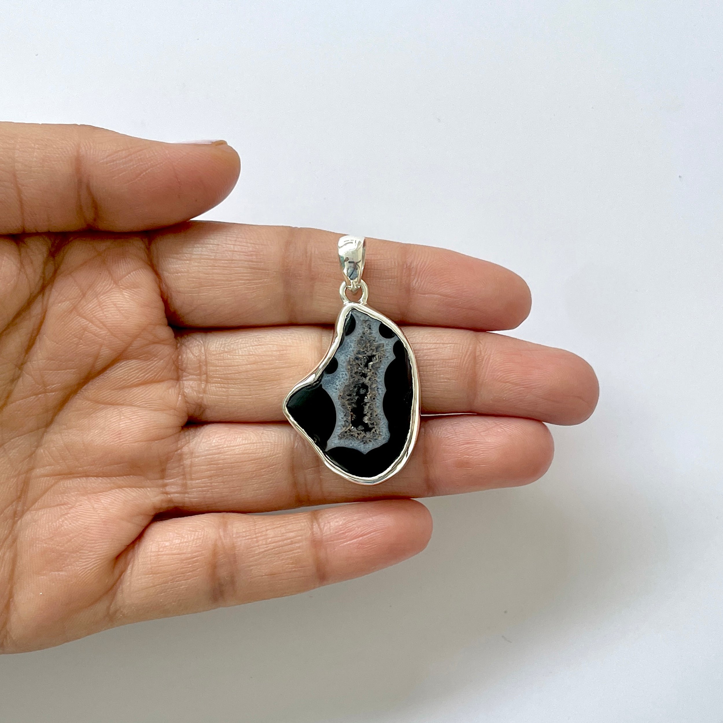 Agate Black Pendant-(ABL-1-15)