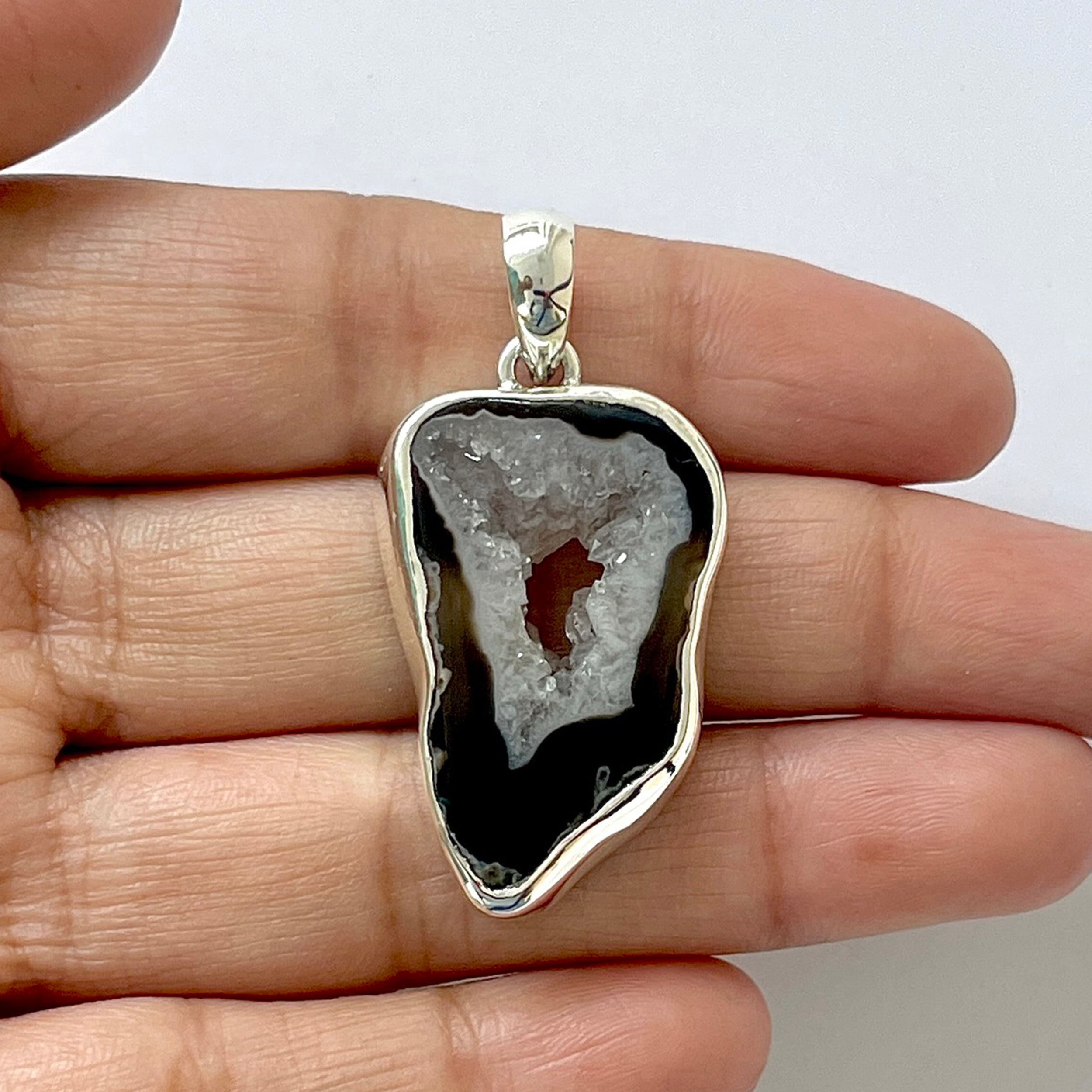 Agate Black Pendant-(ABL-1-16)