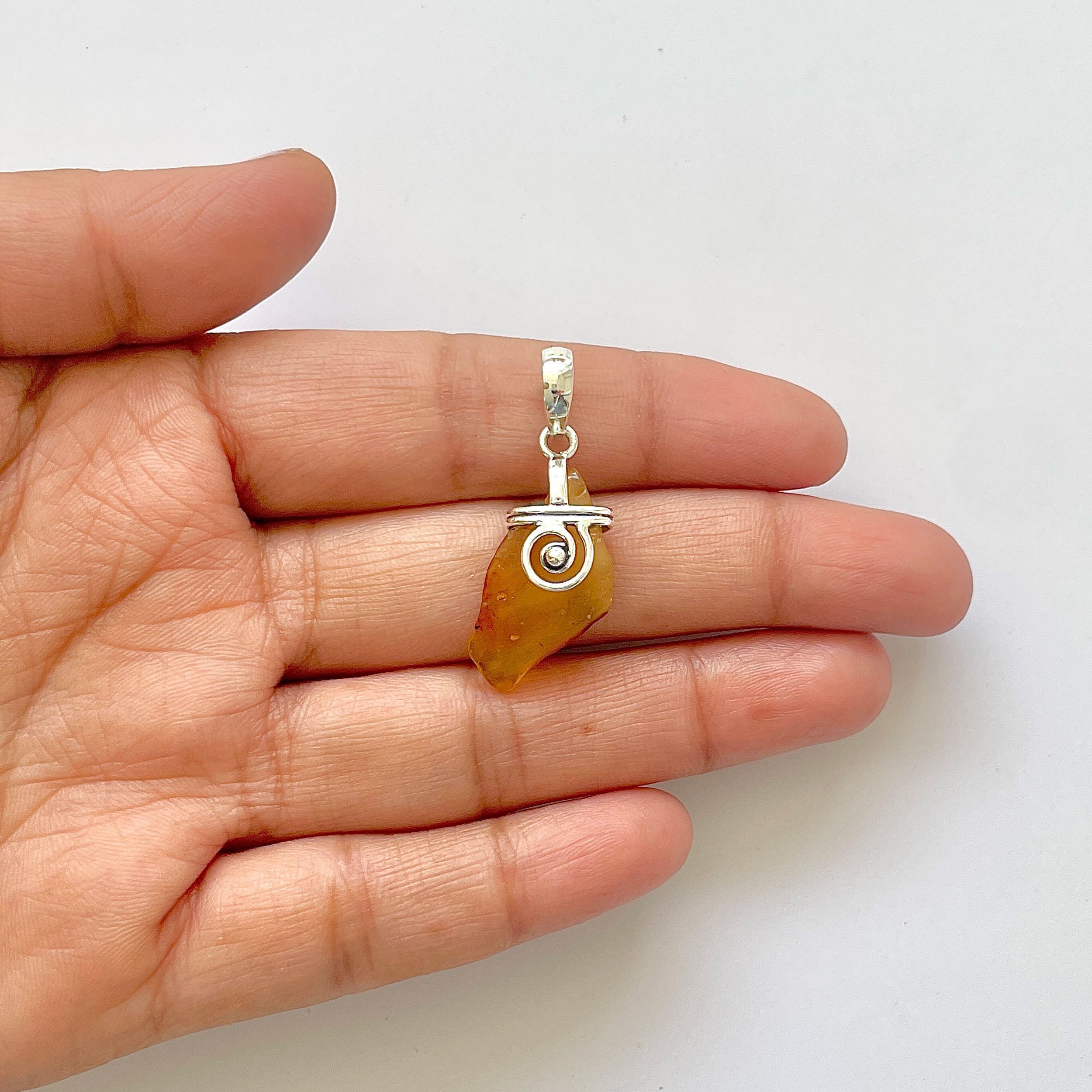 Amber Pendant-(AMB-1-4)