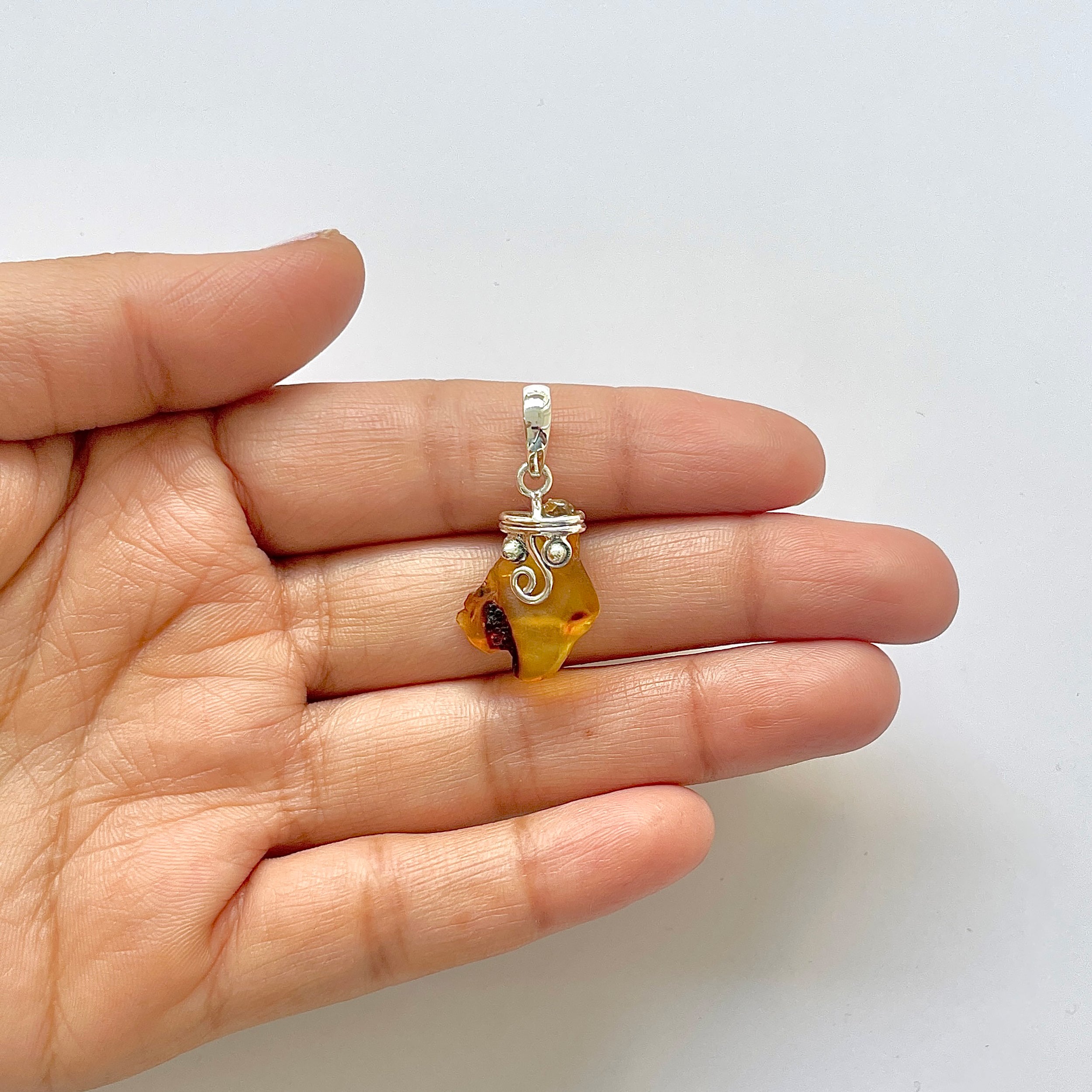 Amber Pendant-(AMB-1-47)