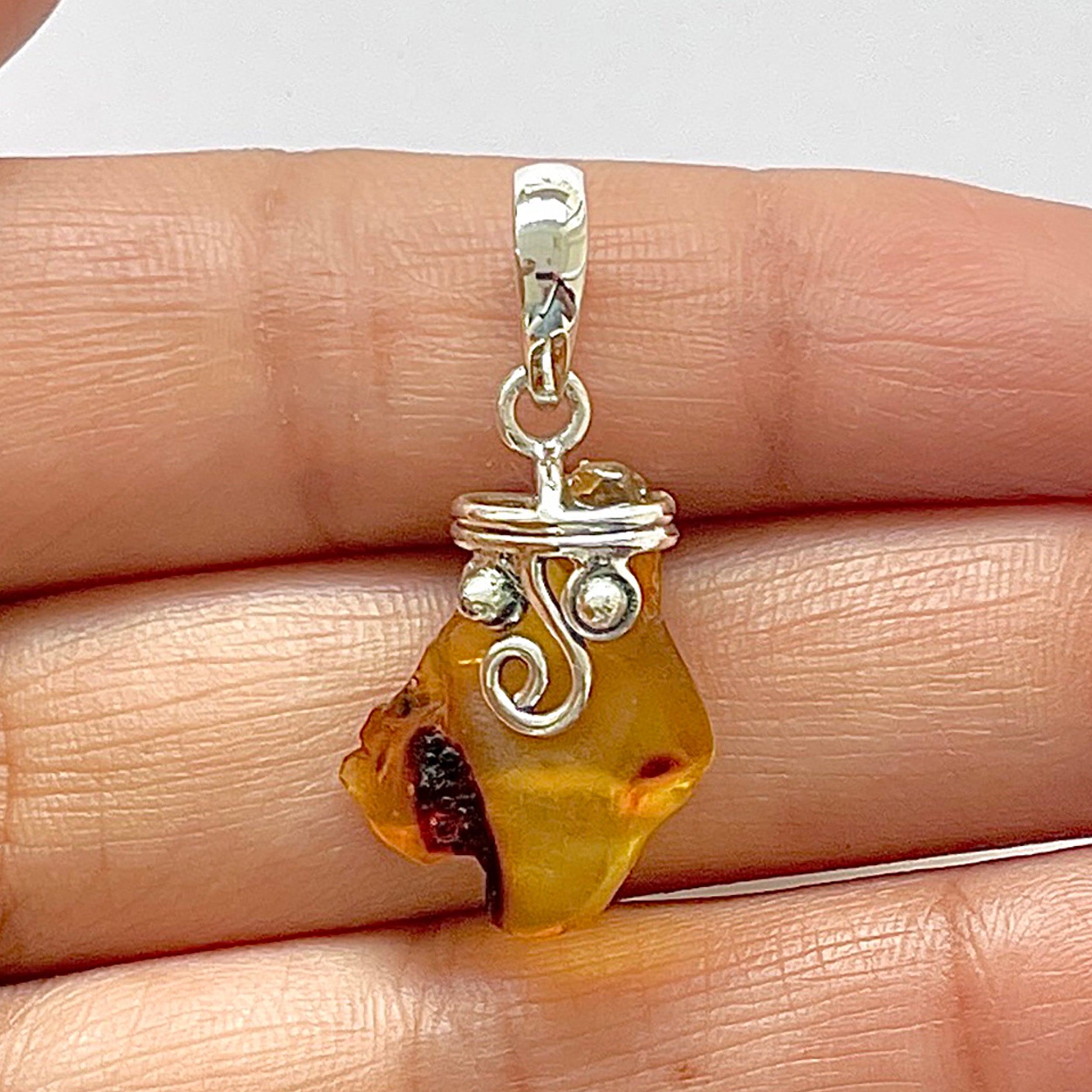 Amber Pendant-(AMB-1-47)