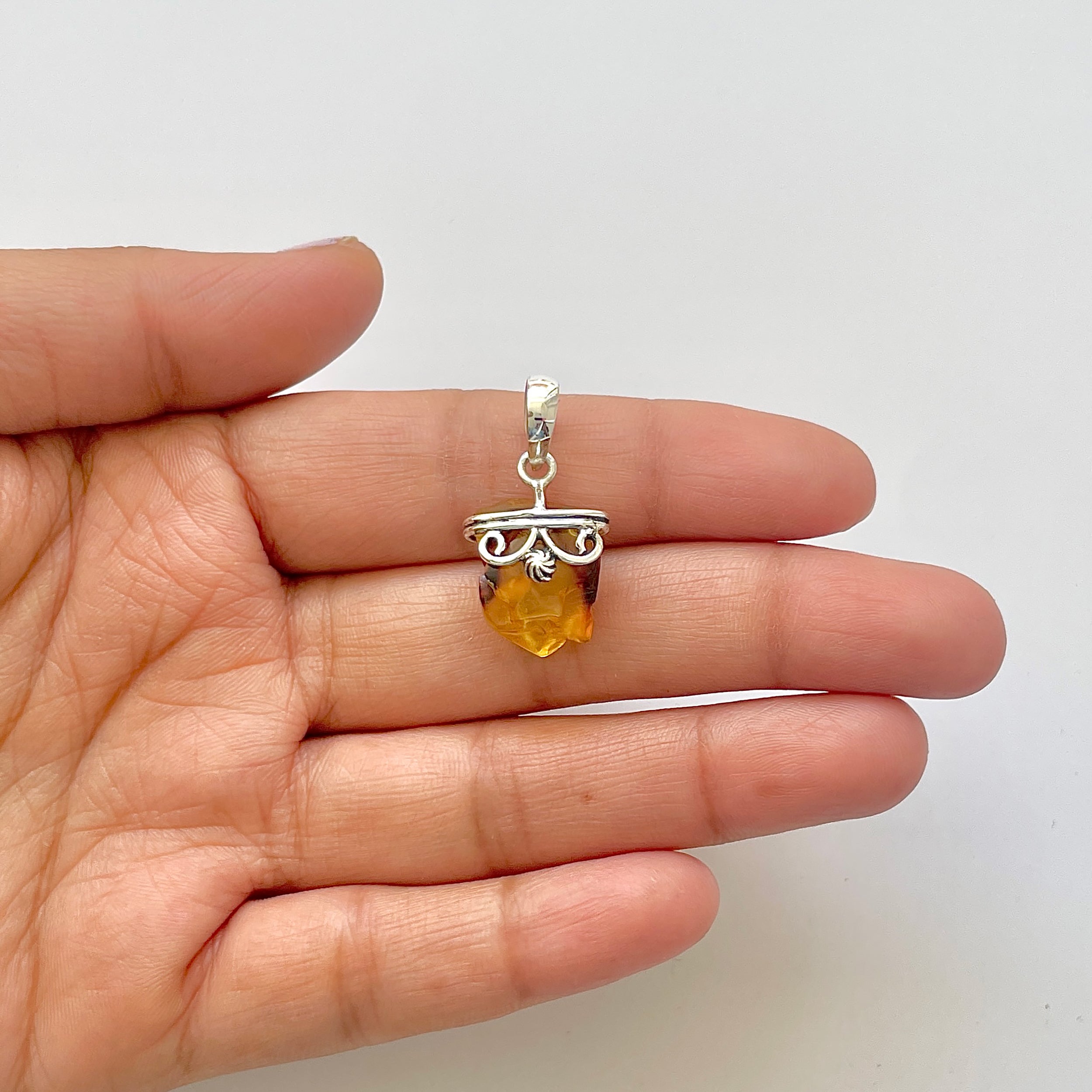 Amber Pendant-(AMB-1-54)