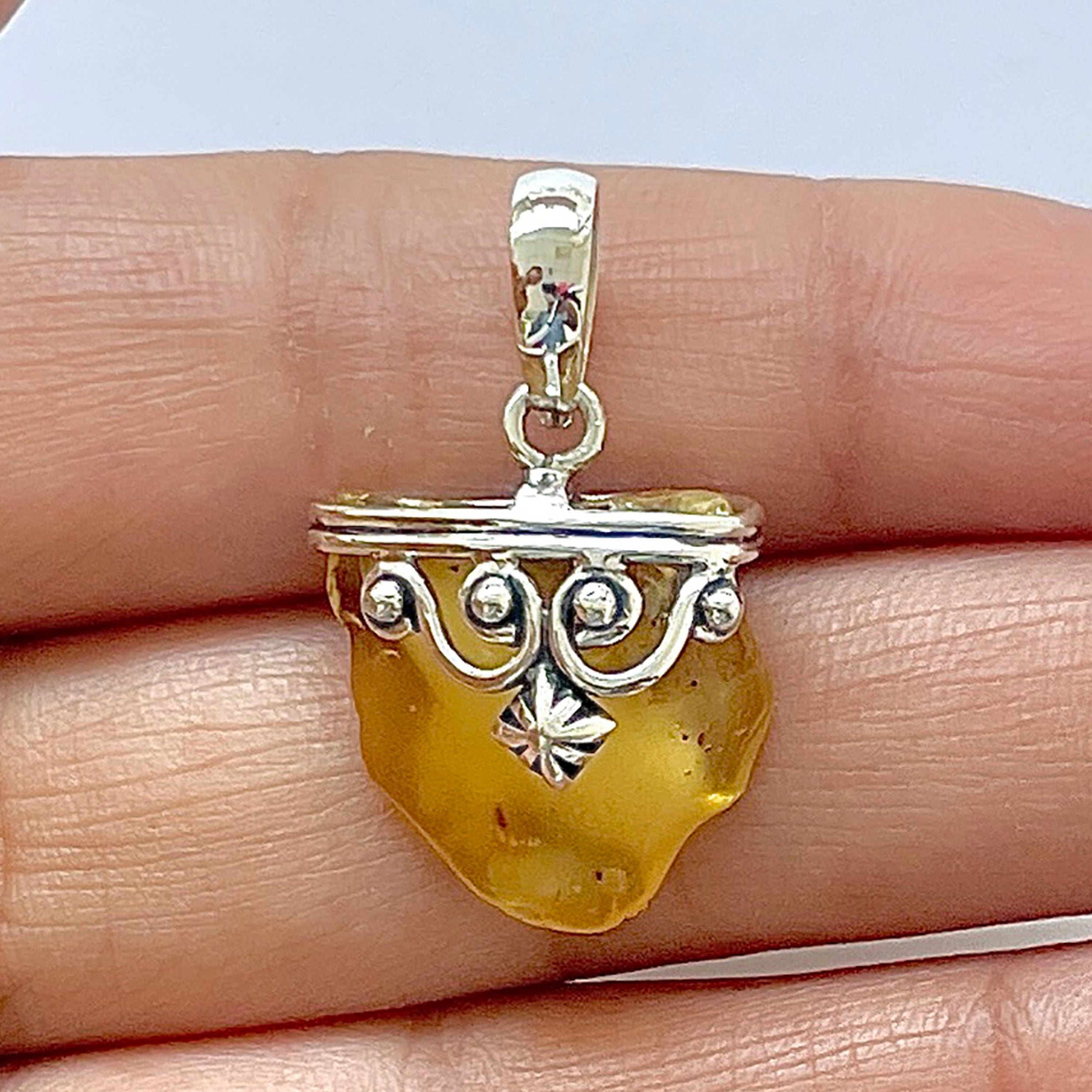 Amber Pendant-(AMB-1-6)