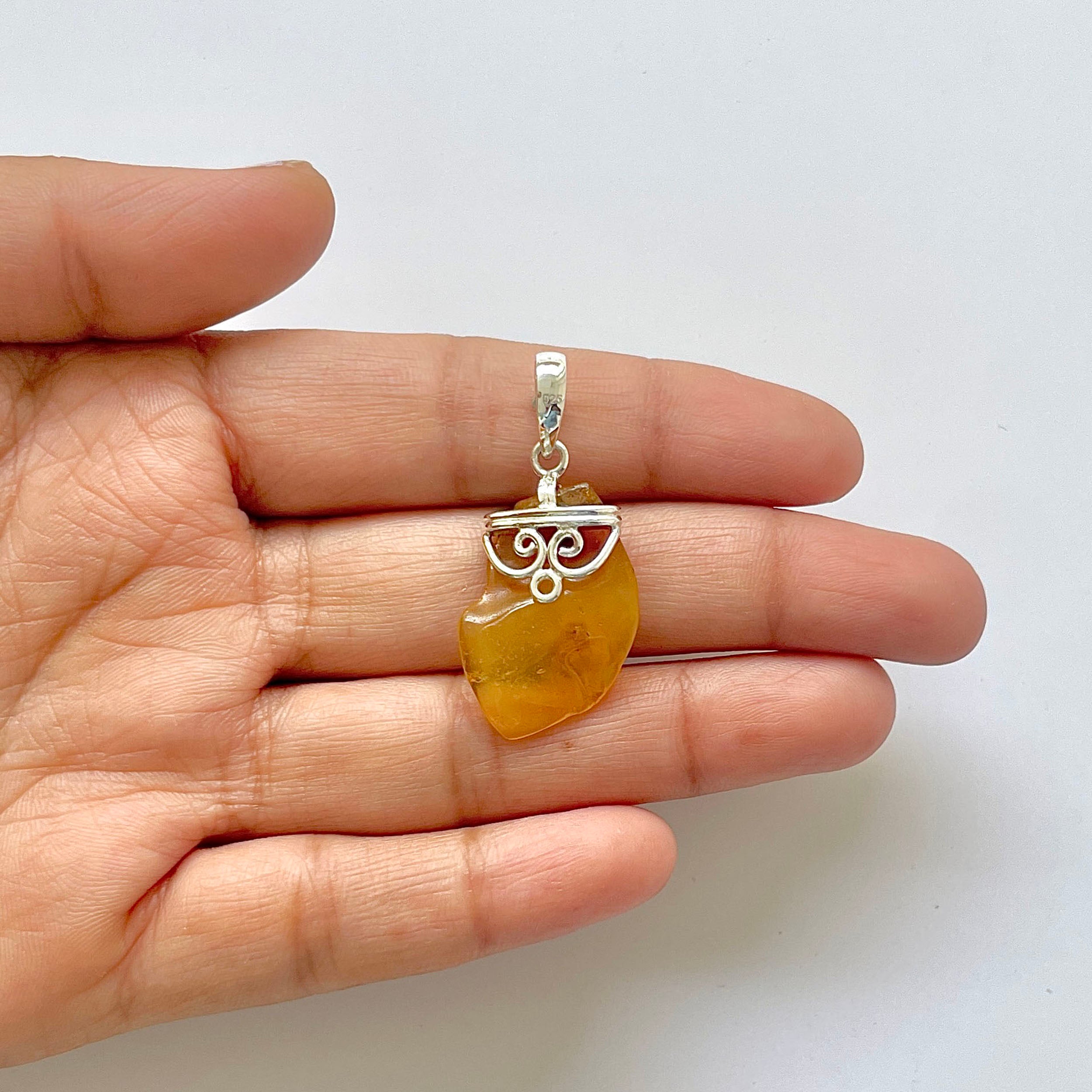 Amber Pendant-(AMB-1-63)