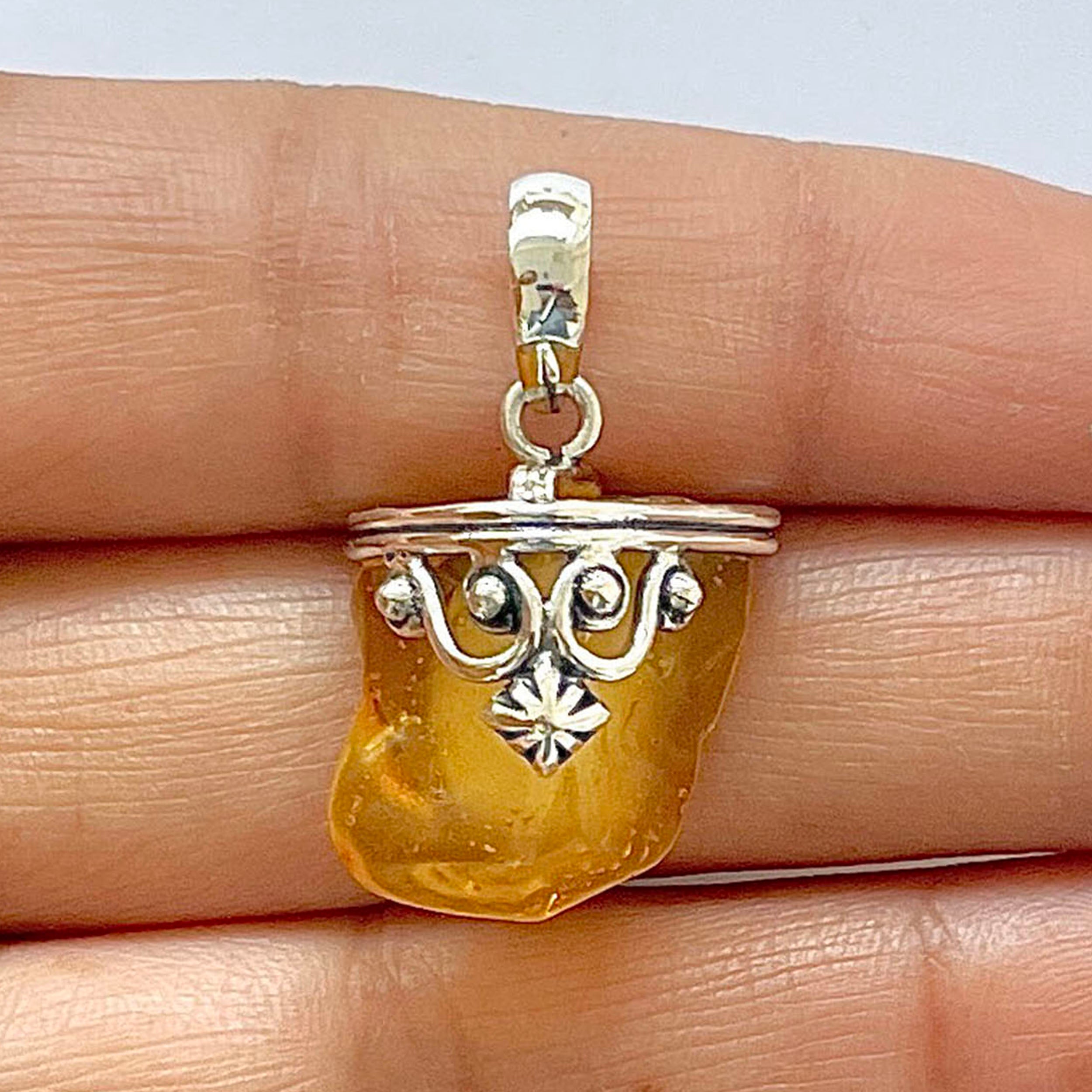 Amber Pendant-(AMB-1-65)