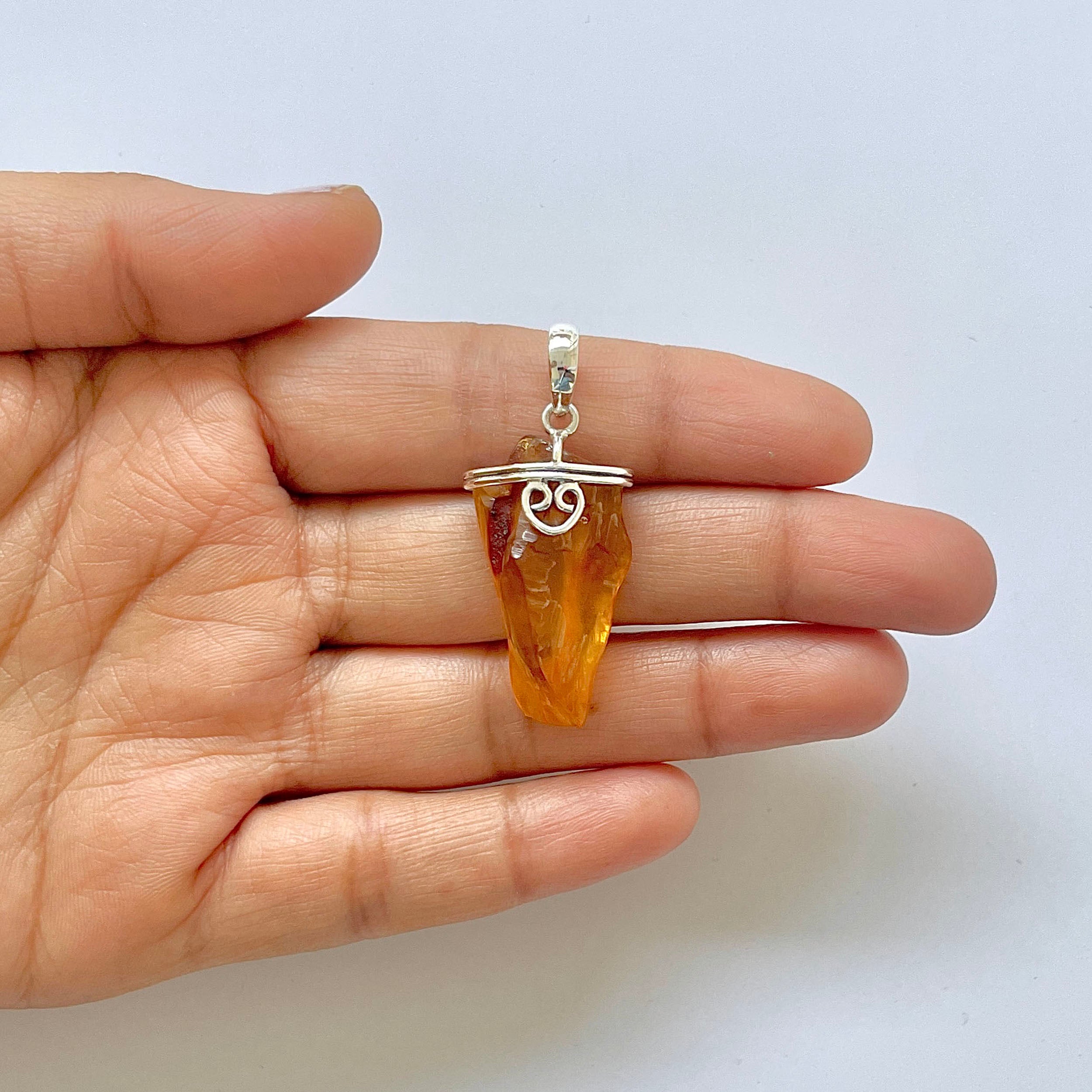 Amber Pendant-(AMB-1-67)