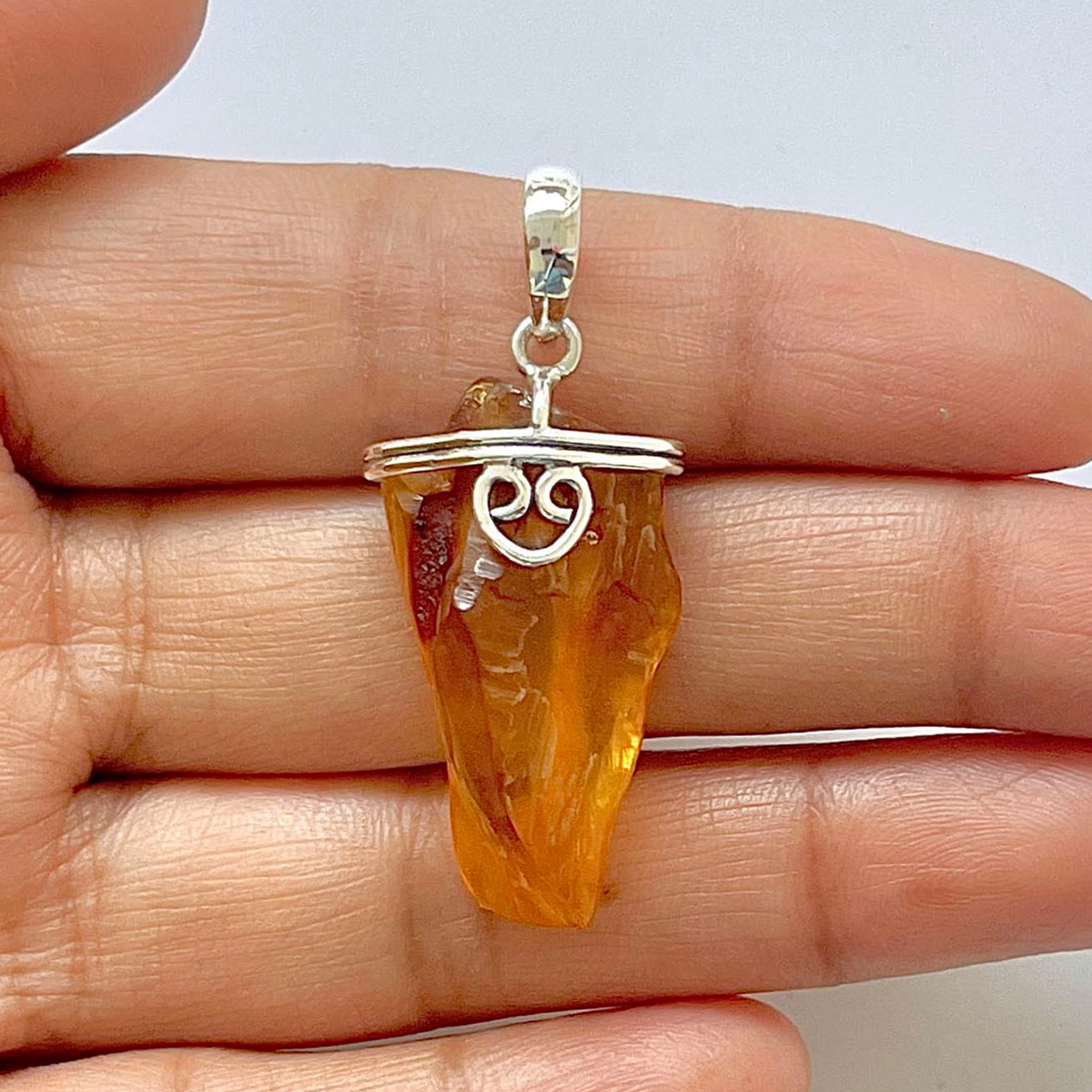 Amber Pendant-(AMB-1-67)