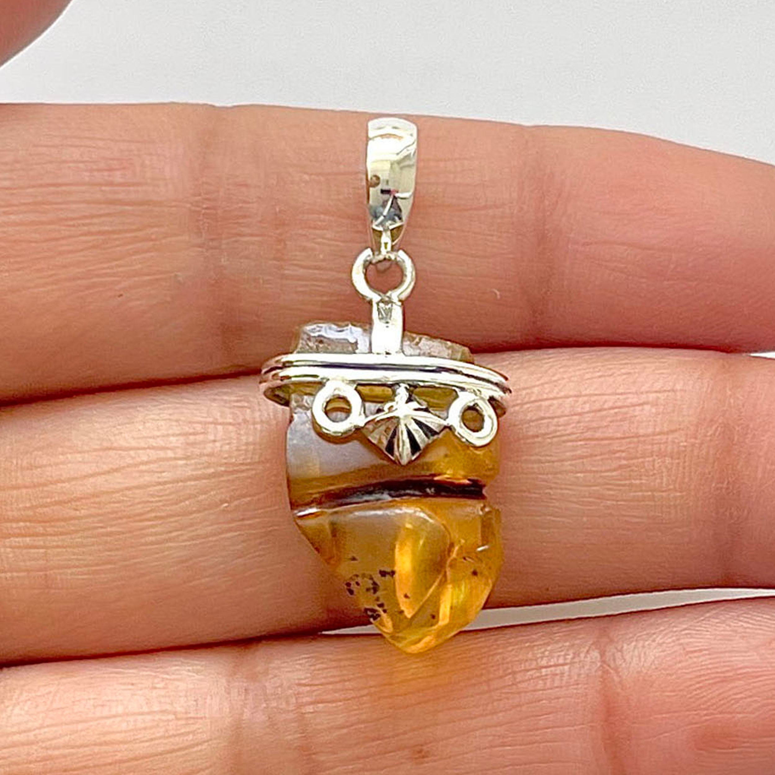 Amber Pendant-(AMB-1-68)