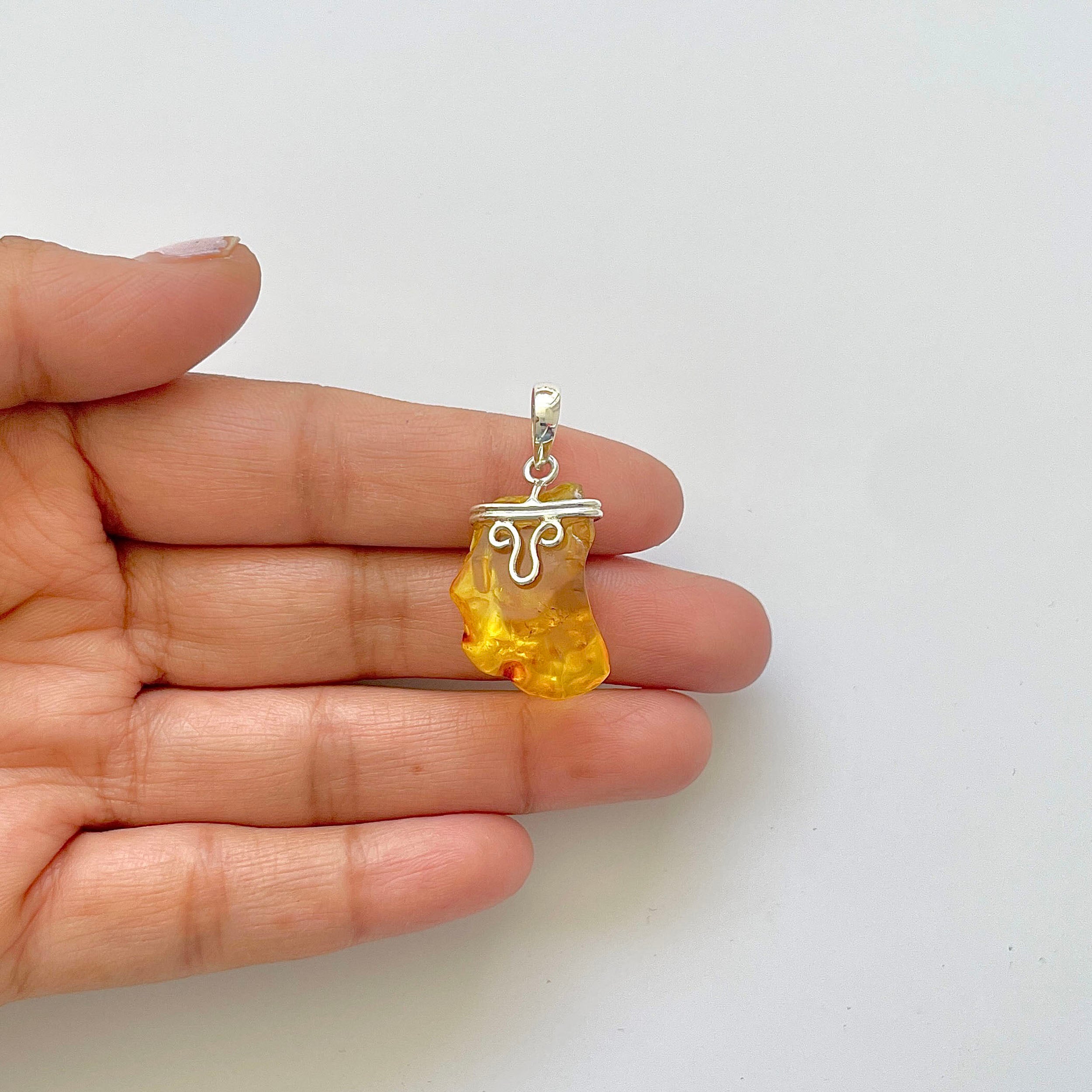 Amber Pendant-(AMB-1-72)