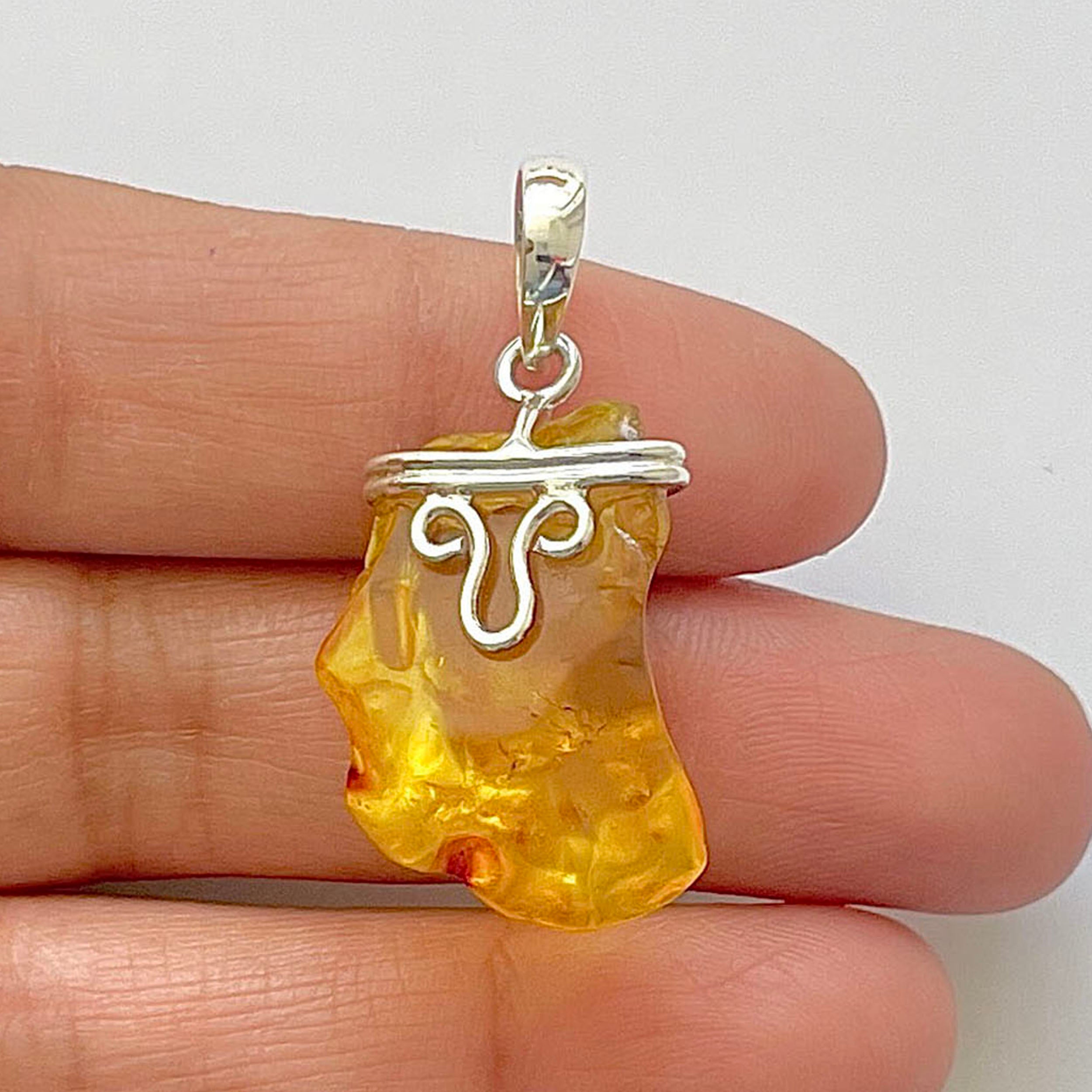 Amber Pendant-(AMB-1-72)
