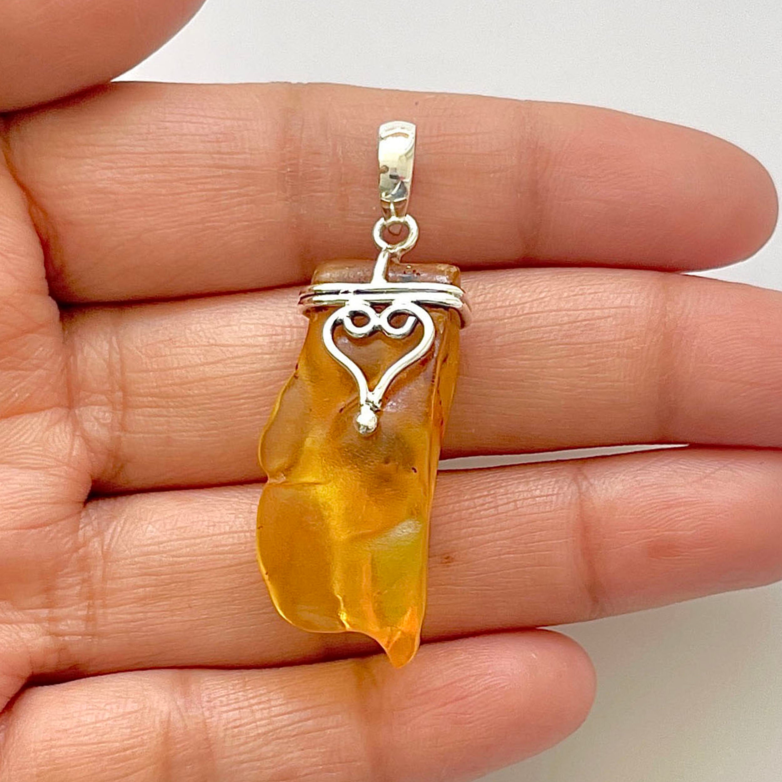 Amber Pendant-(AMB-1-73)