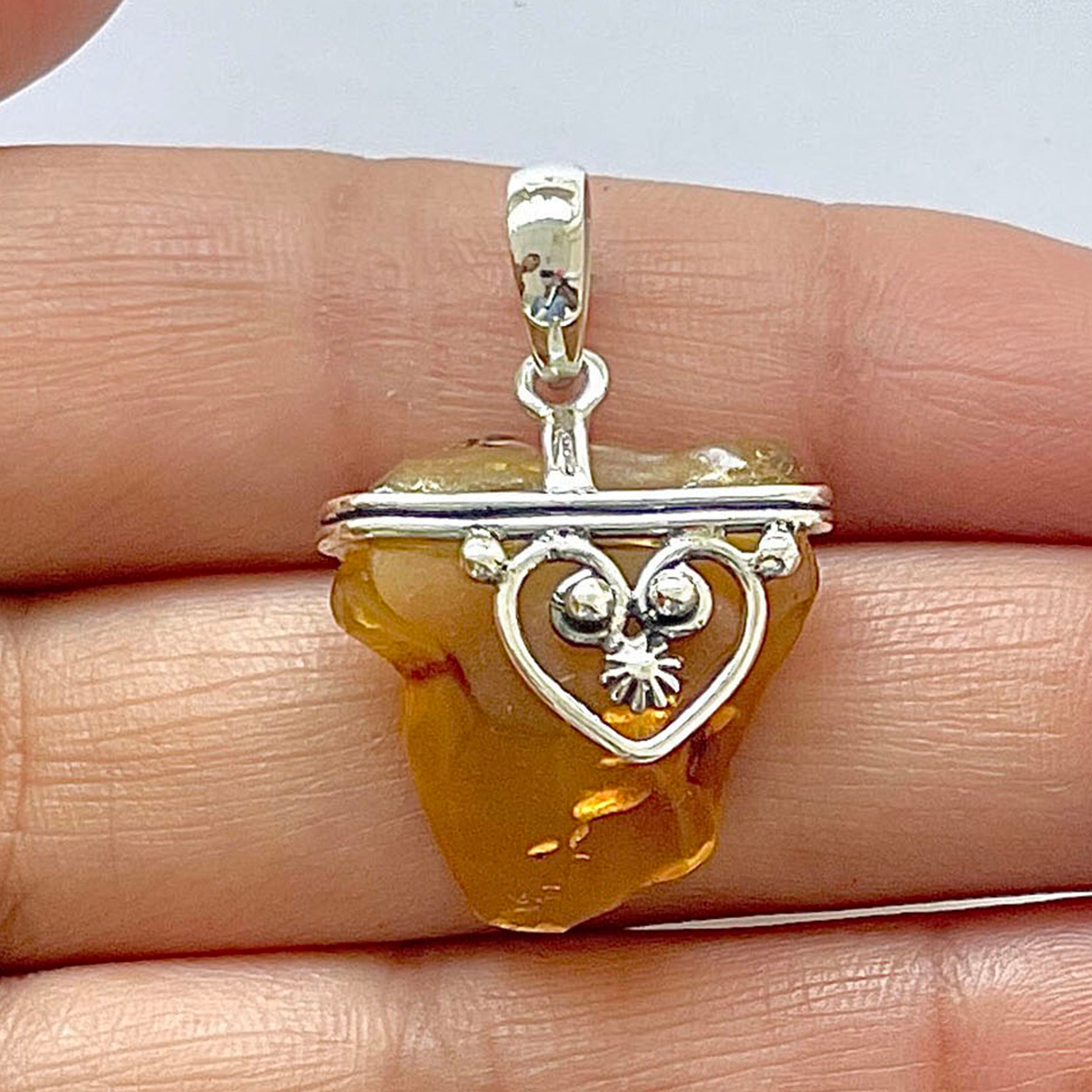 Amber Pendant-(AMB-1-79)