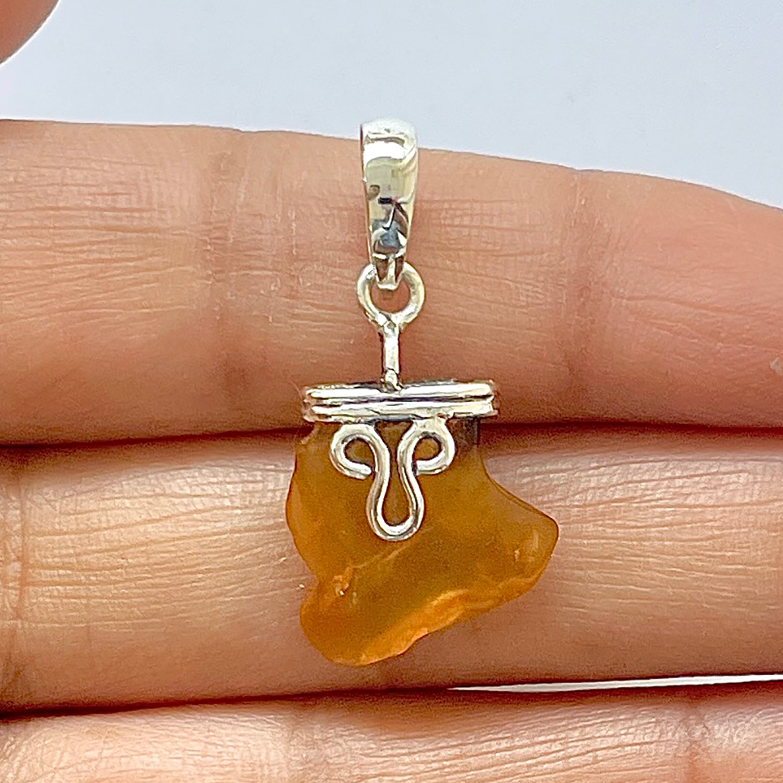 Amber Pendant-(AMB-1-8)