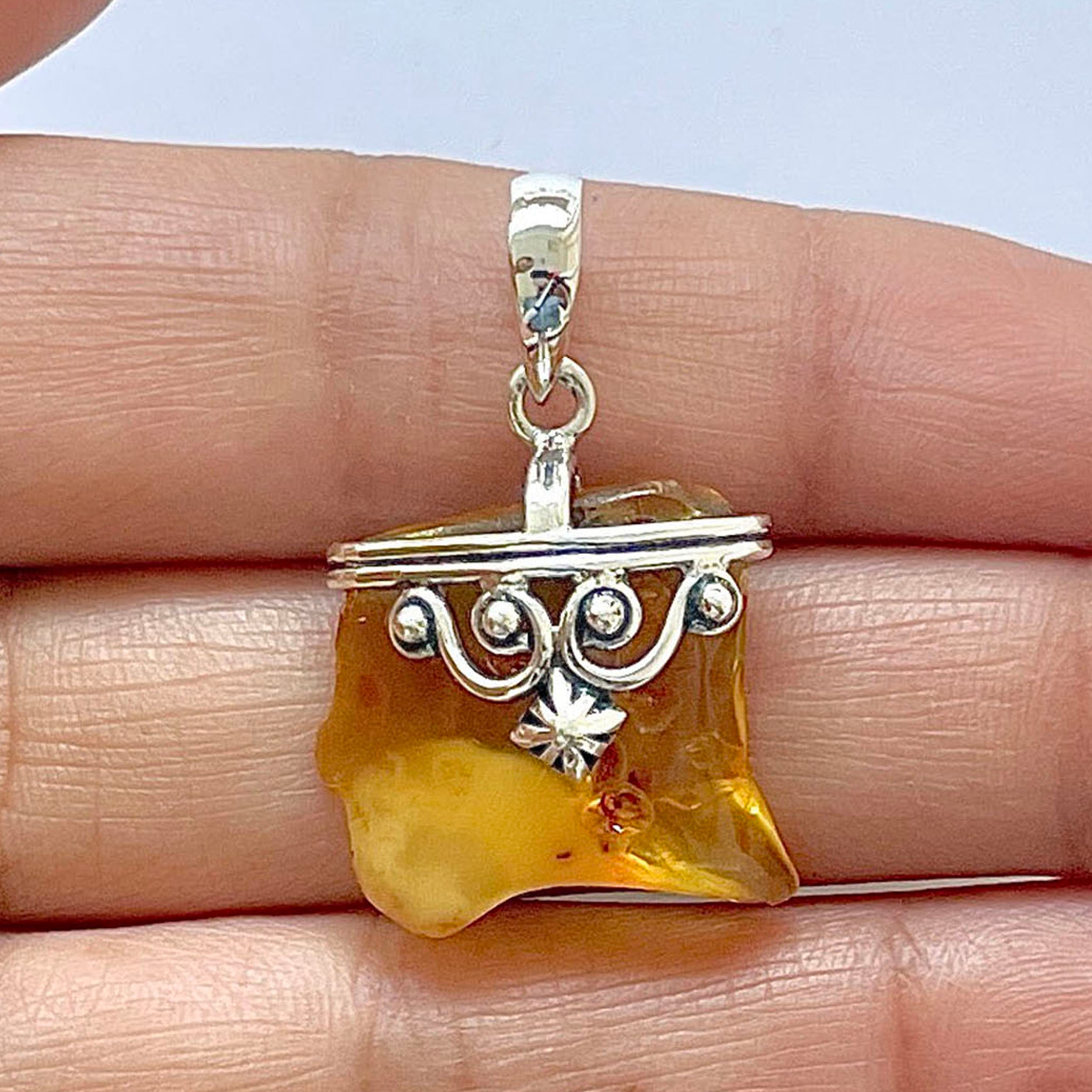 Amber Pendant-(AMB-1-85)
