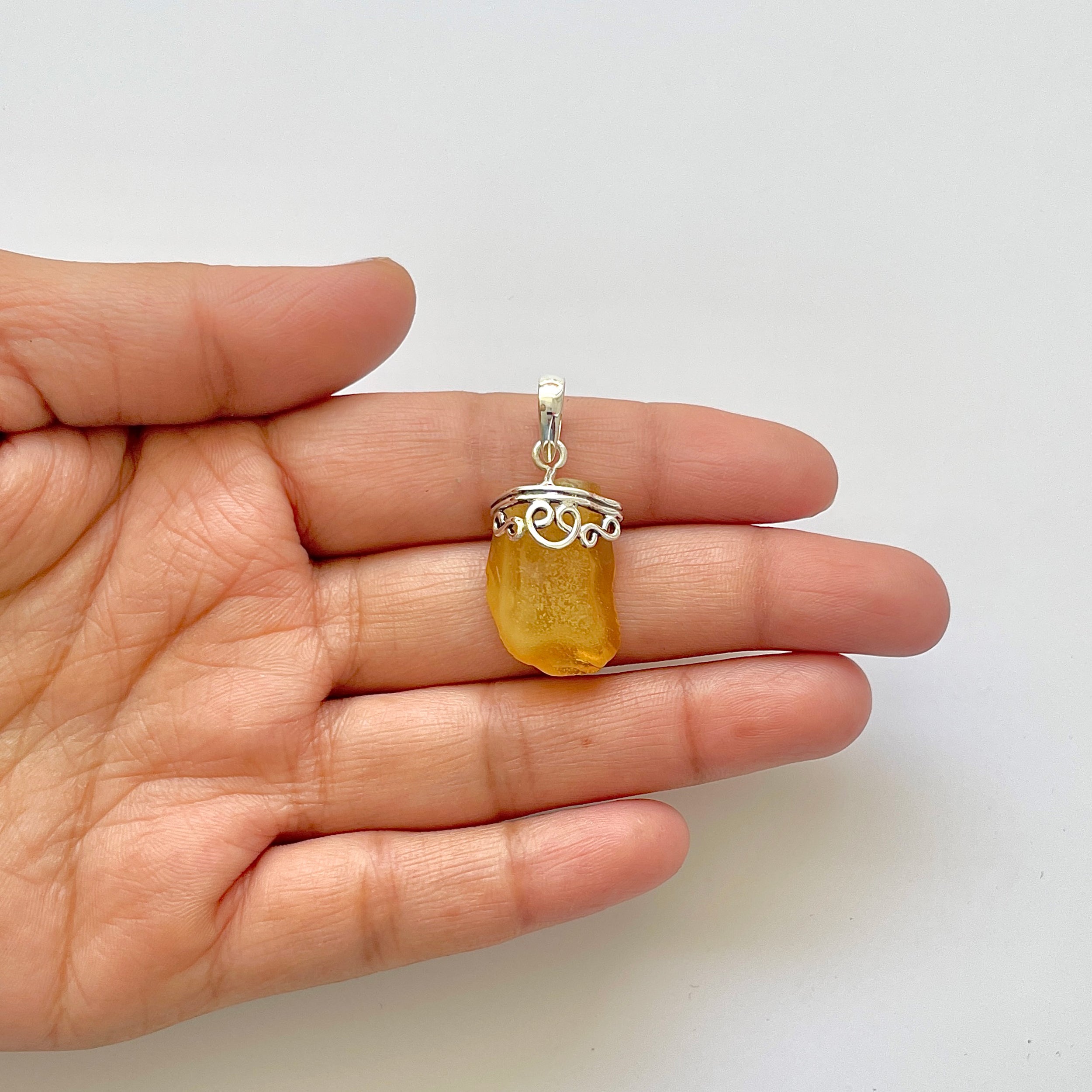 Amber Pendant-(AMB-1-9)