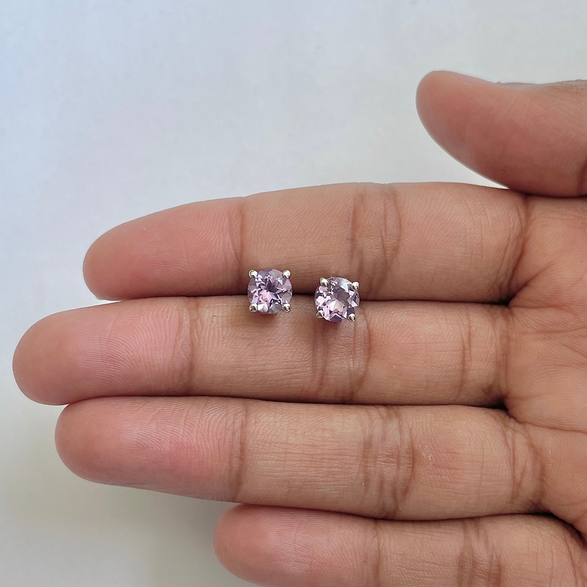 Amethyst Stud Earring-(AMT-RDE-1024)
