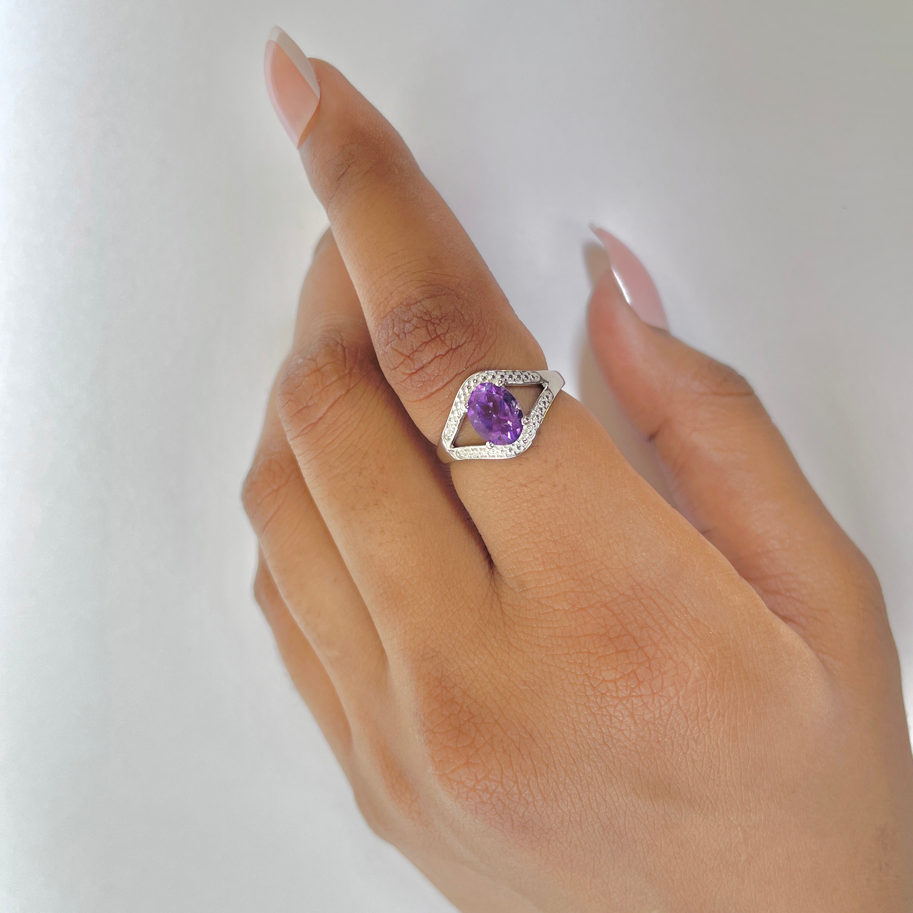 Amethyst Ring-(AMT-RDR-9.)