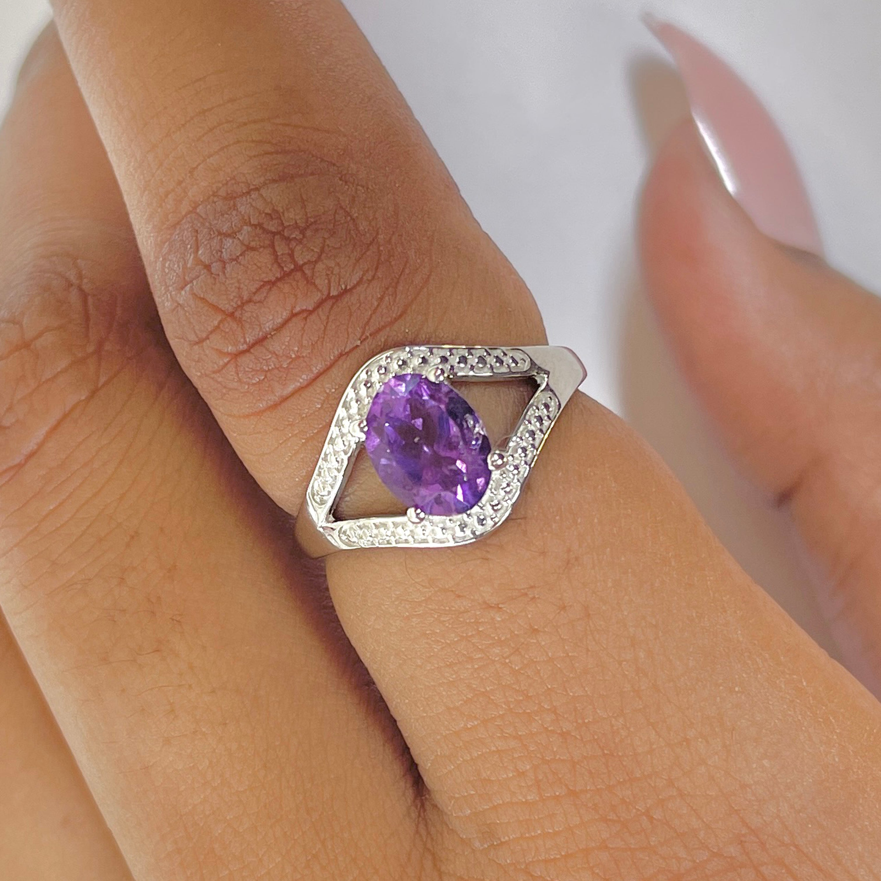Amethyst Ring-(AMT-RDR-9.)