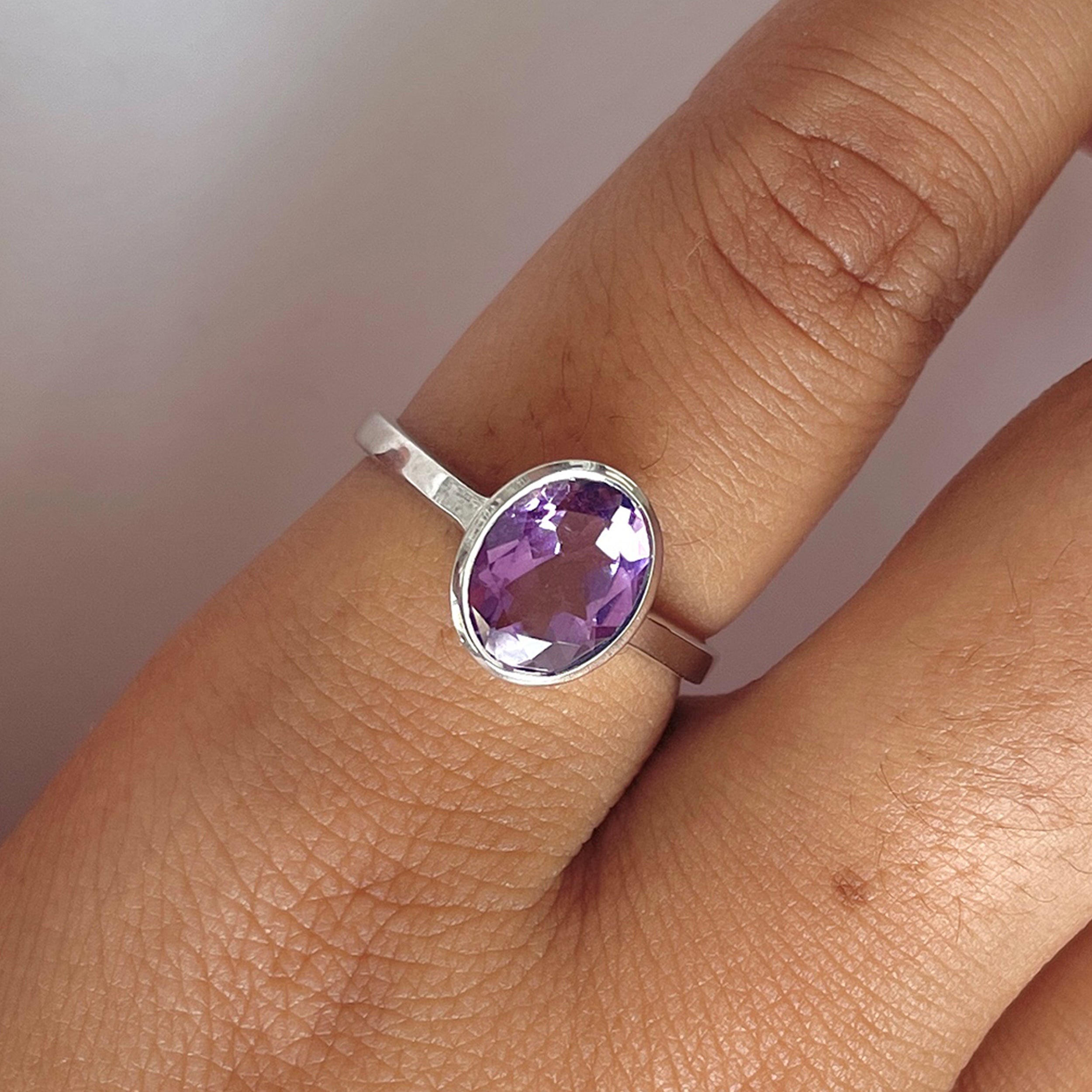 Amethyst Ring-(AMT-RDR-1882.)
