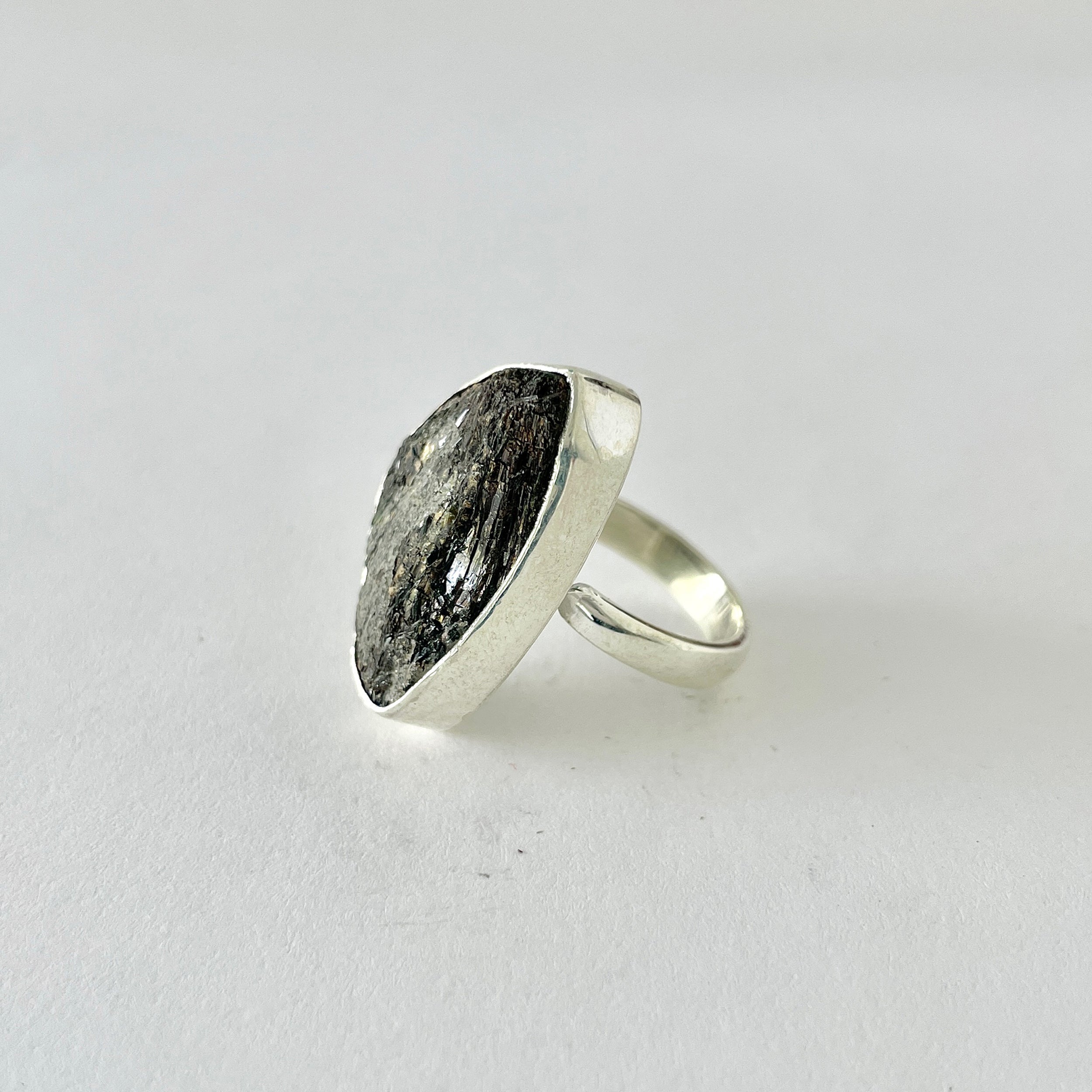 Astrophyllite Ring-(AST-2-52)