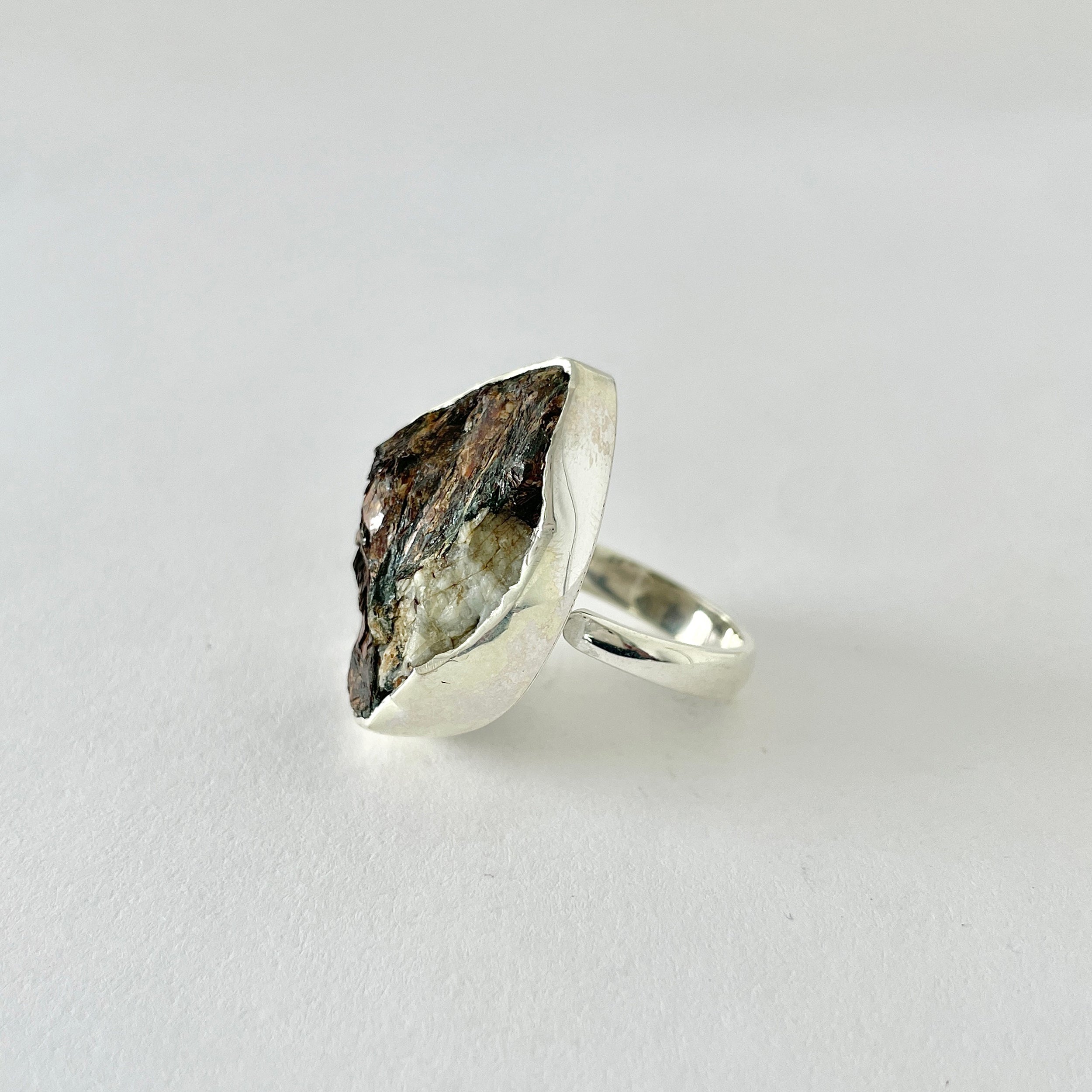 Astrophyllite Ring-(AST-2-58)
