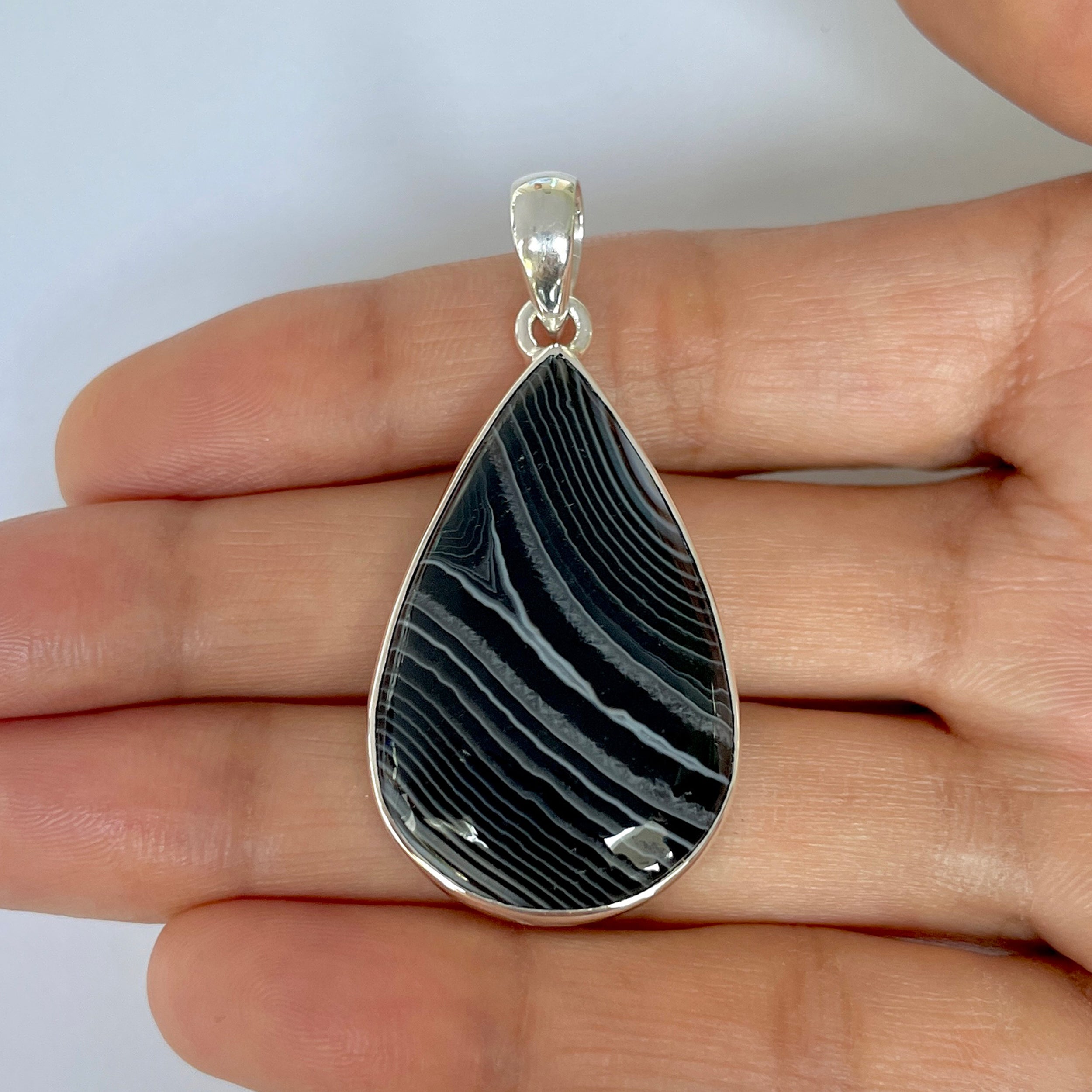 Banded Agate Pendant-(BAG-1-20)
