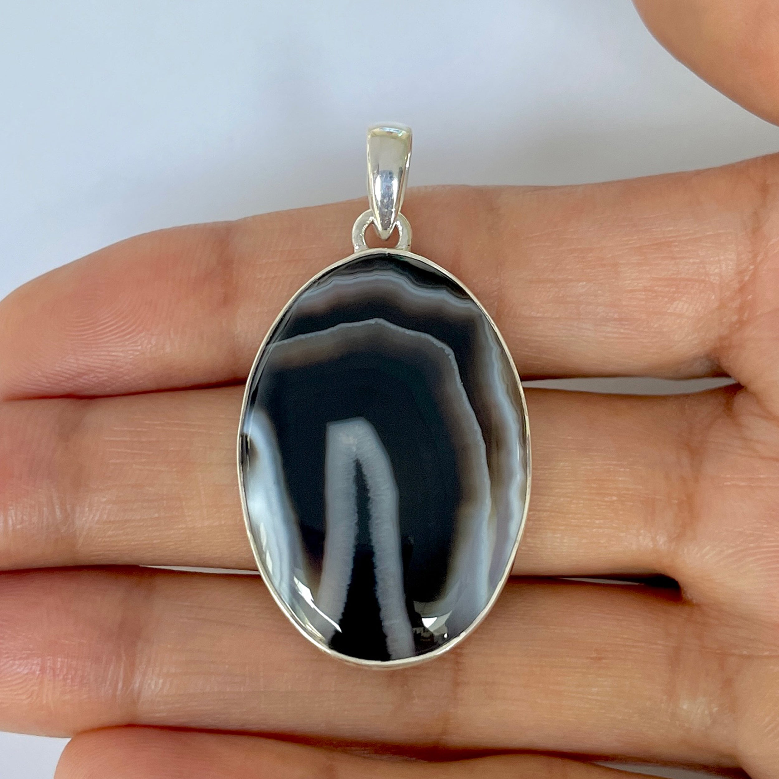 Banded Agate Pendant-(BAG-1-21)