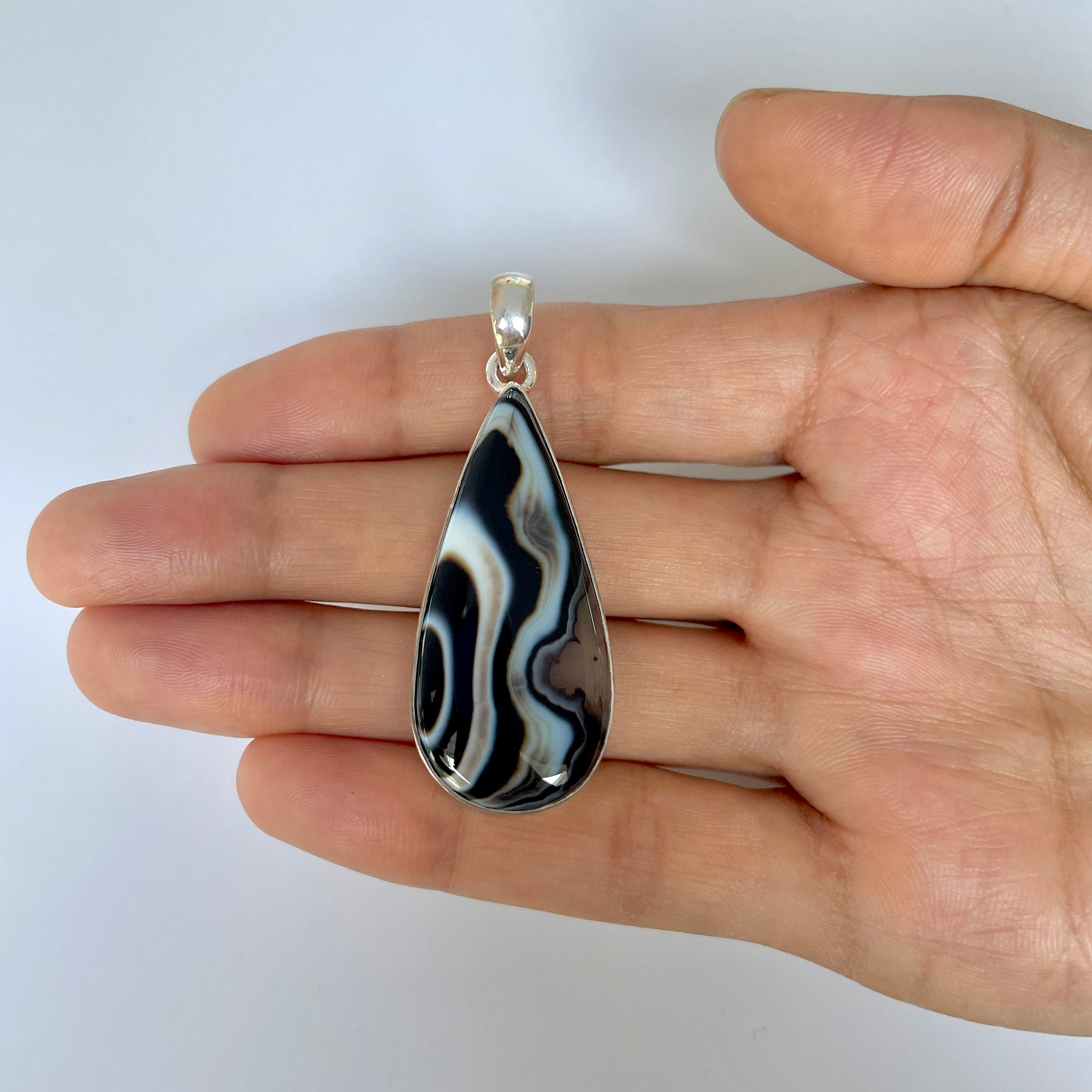 Banded Agate Pendant-(BAG-1-30)