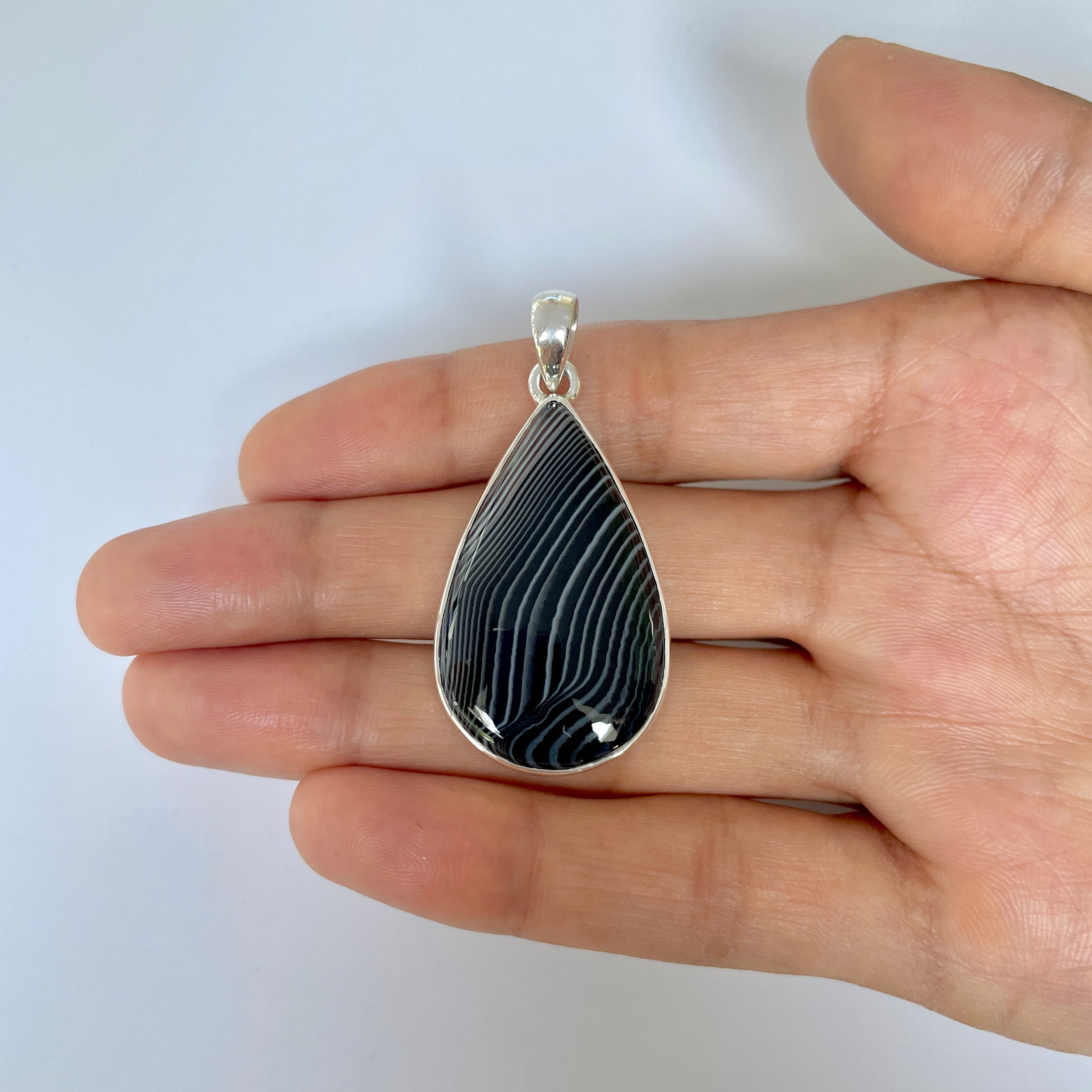 Banded Agate Pendant-(BAG-1-36)