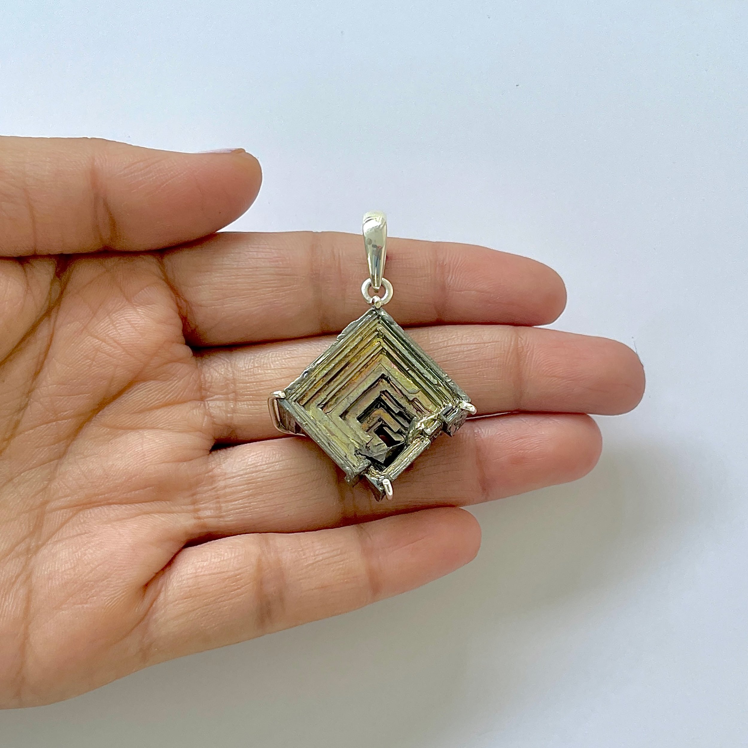 Bismuth Pendant-(BSM-1-41)