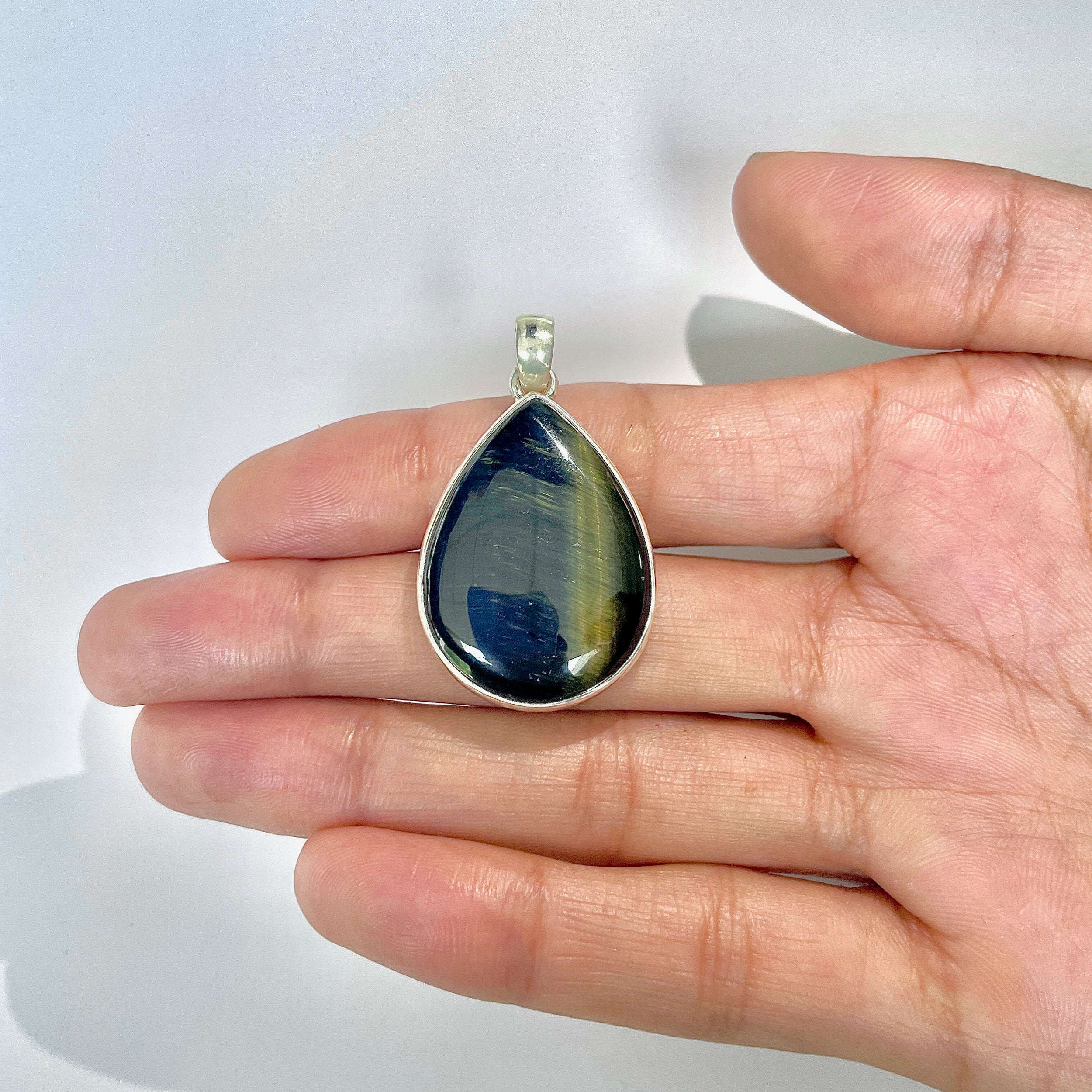 Blue Tiger Eye Pendant-(BTE-1-23)