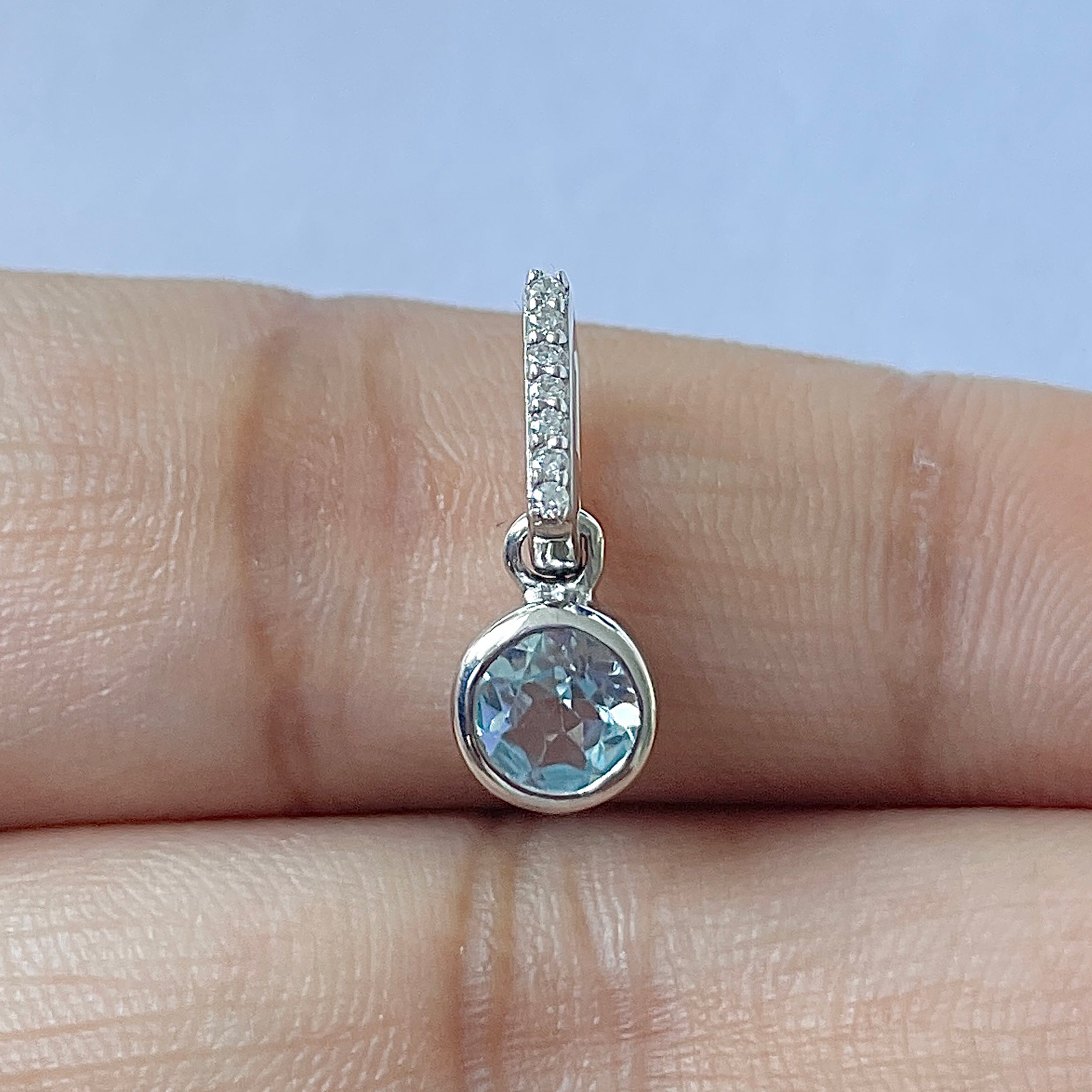 Blue Topaz Pendant-(BTZ-RDP-957)