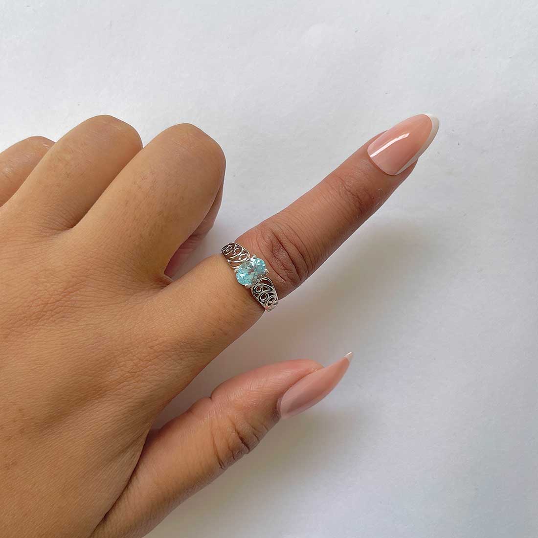 Blue Topaz Ring-(BTZ-RDR-10.)