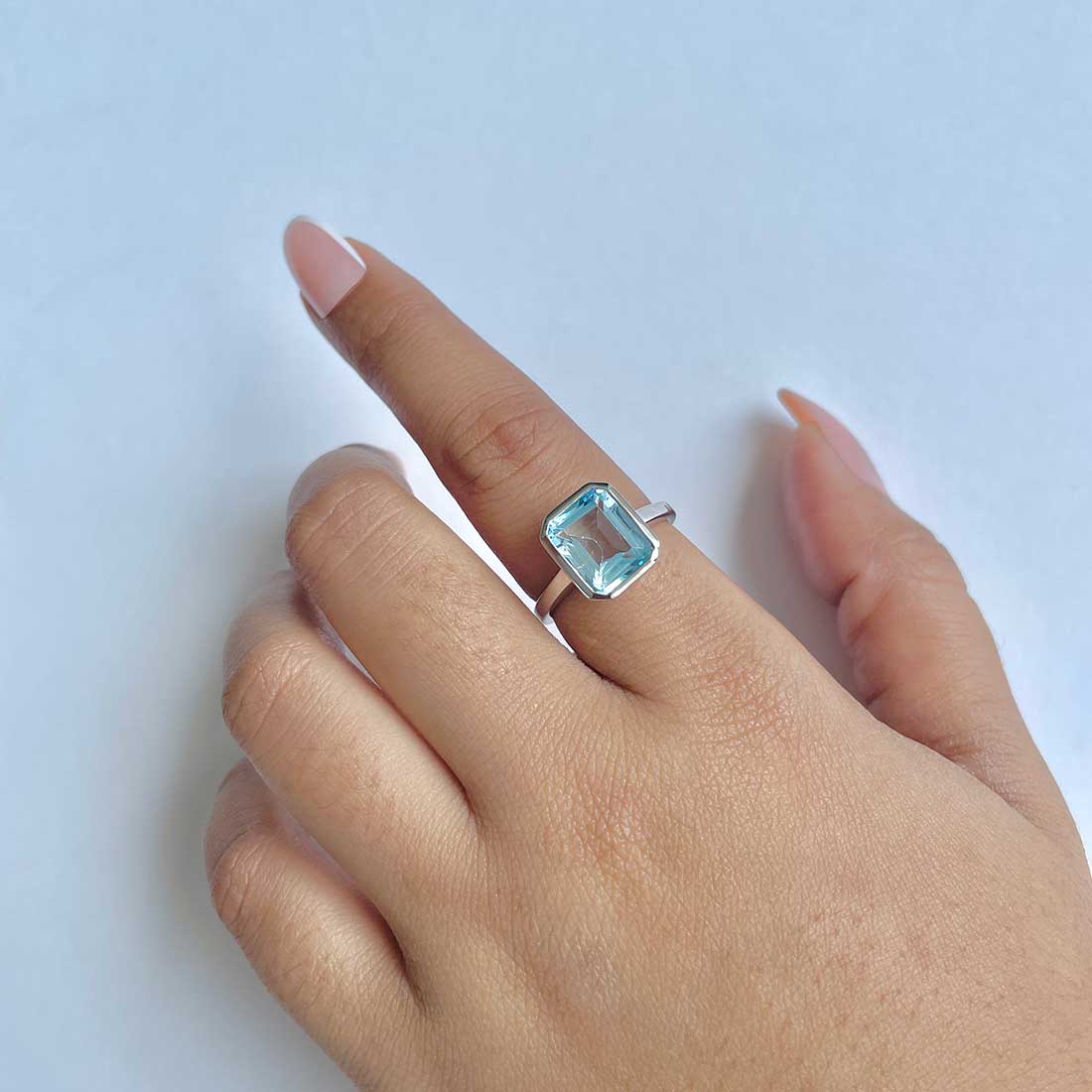 Blue Topaz Ring-(BTZ-RDR-1926.)